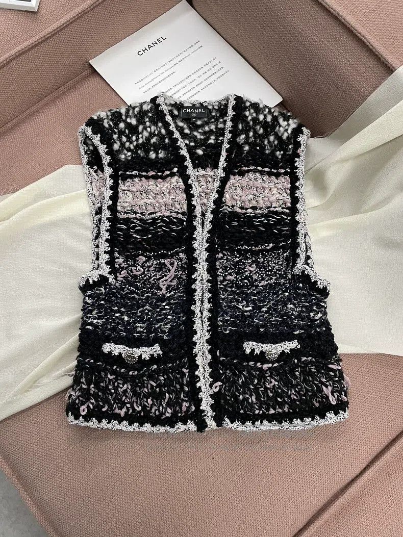 Chanel Chanel Coarse knitted studded vest jacket Size XS / US 0-2 / IT 36-38 - 1 Thumbnail
