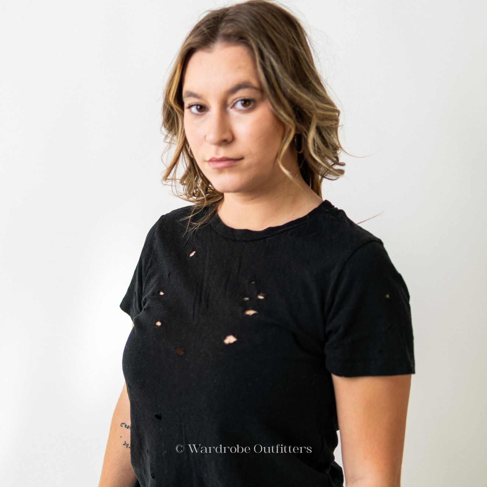 Designer Lulus Distressed Acid Thrashed Black Tee Size S / US 4 / IT 40 - 7 Thumbnail
