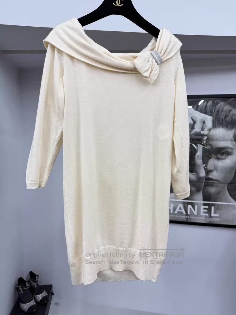 Dior Dior Beige wool one-shoulder medium-length sweater Size XS / US 0-2 / IT 36-38 - 1 Thumbnail