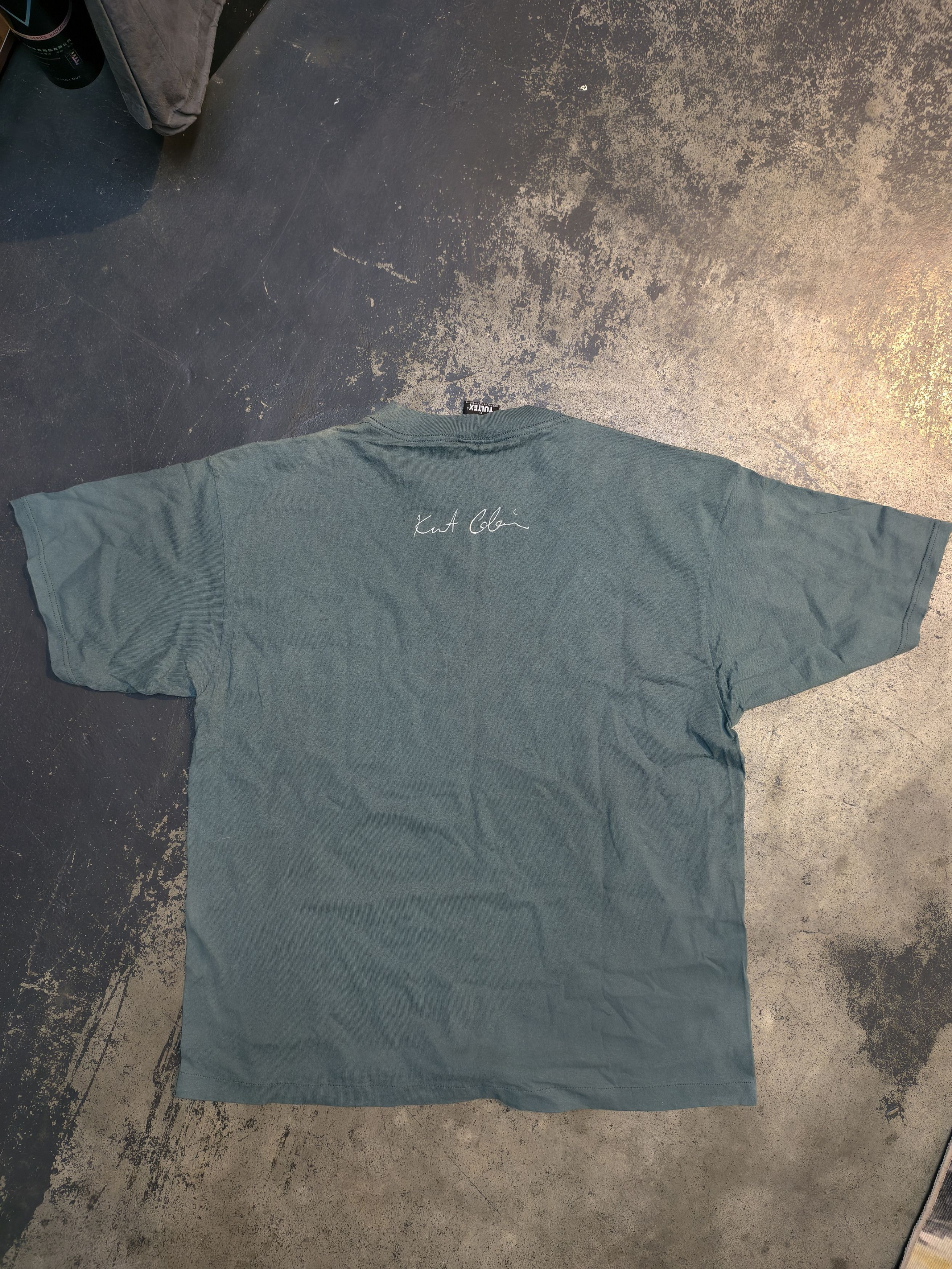 Giant 1997 kurt cobain the end of music Size US XL / EU 56 / 4 - 2 Thumbnail