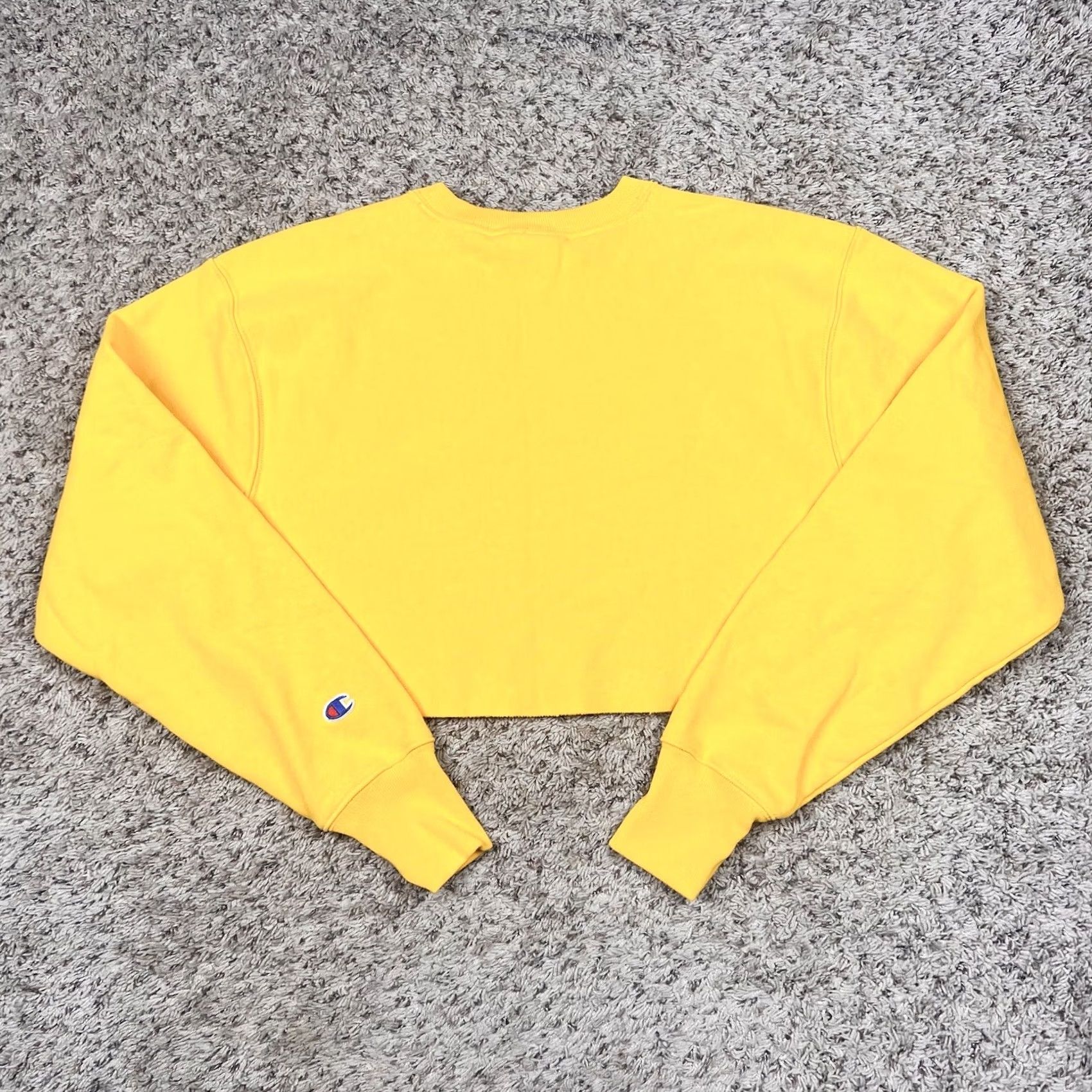 Champion VINTAGE Champion Reverse Weave Cropped Sweatshirt Womens Medium Yellow Cotton Blend Size M / US 6-8 / IT 42-44 - 3 Thumbnail