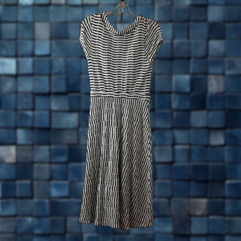 Vintage Maeve Anthro Dress Women Surplice Casual Stripe Marin/Navy Pattern Size S Size S / US 4 / IT 40 - 1 Thumbnail