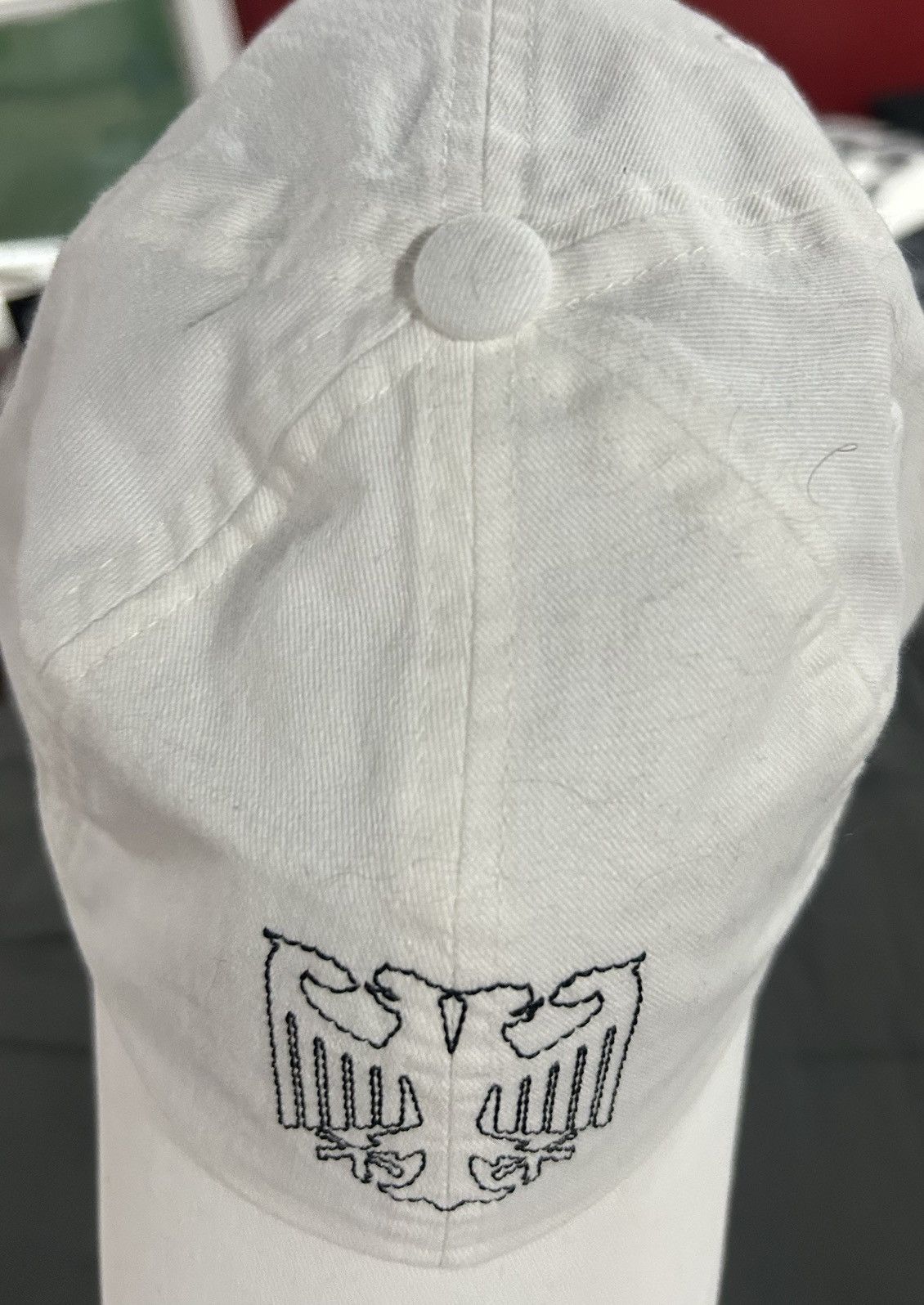 Yeezy Yeezy Vultures Korea Exclusive Strap Back Hat "White" Size ONE SIZE - 11 Thumbnail