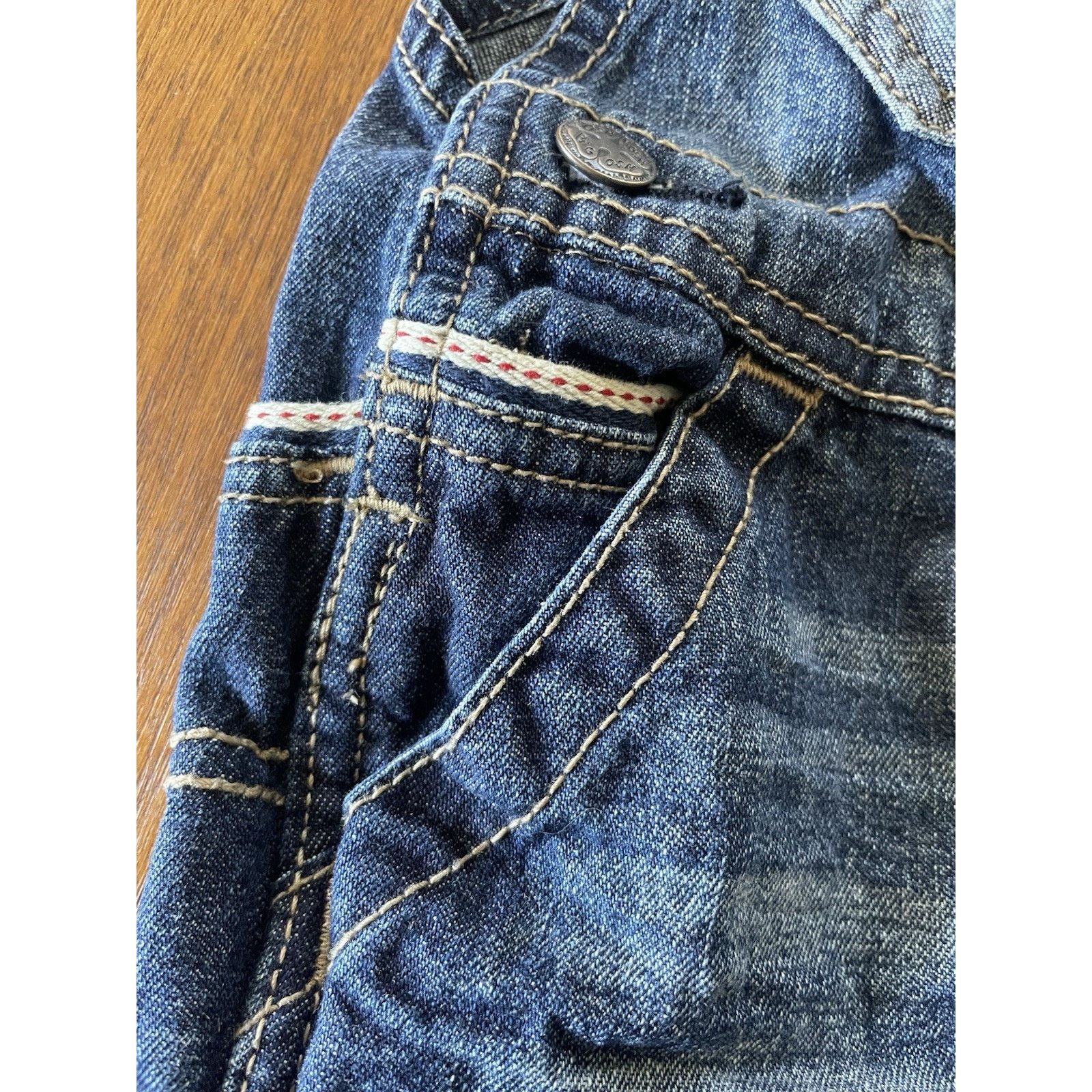 Oshkosh Vtg Clifford Big Red Dog Denim Overalls 12 M Soccer Osh Kosh Size ONE SIZE - 3 Thumbnail