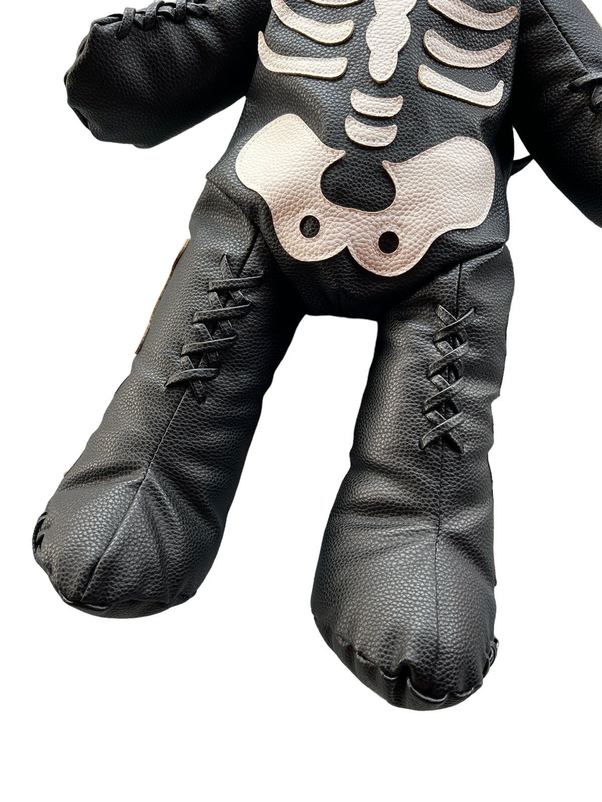 Japanese Brand Goth Skull Bear Faux Leather Backpack Size ONE SIZE - 2 Thumbnail
