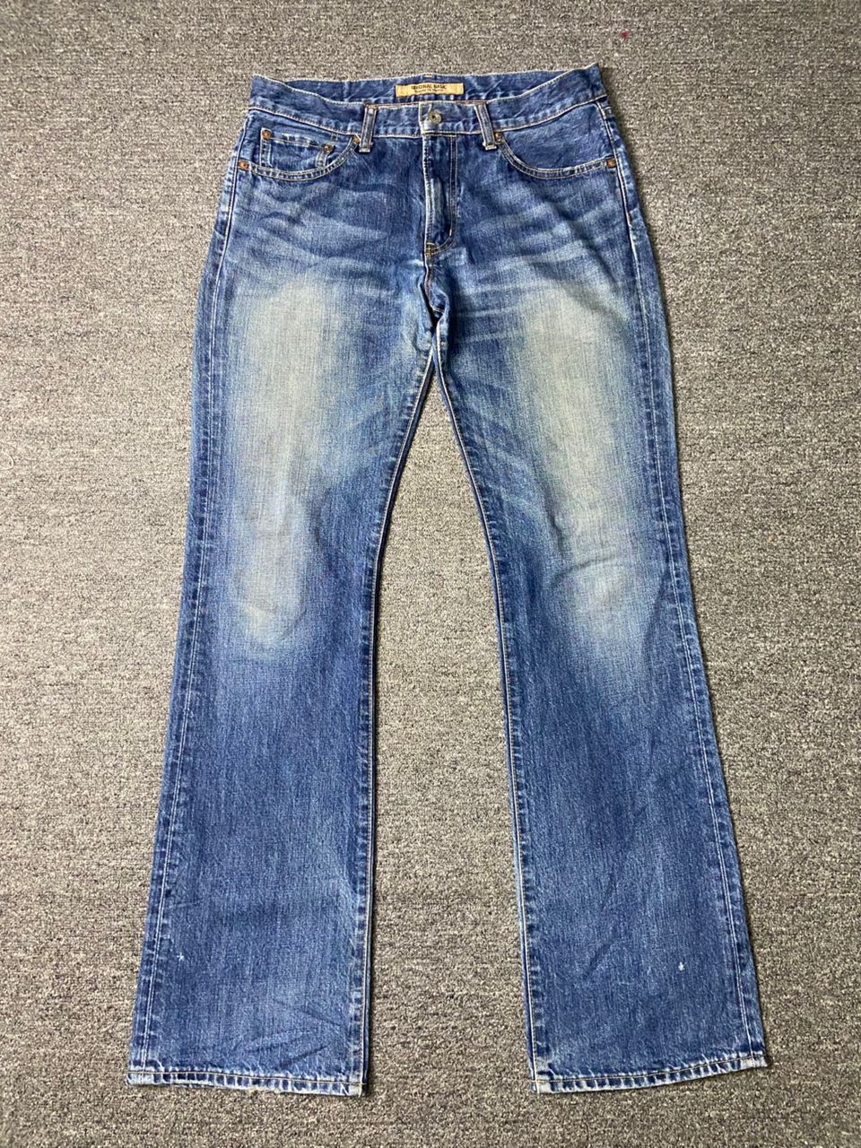 Japanese Brand × Vintage Original Basic Brand Regular Fit Bootcut Jeans (131) Size US 33 - 1 Thumbnail