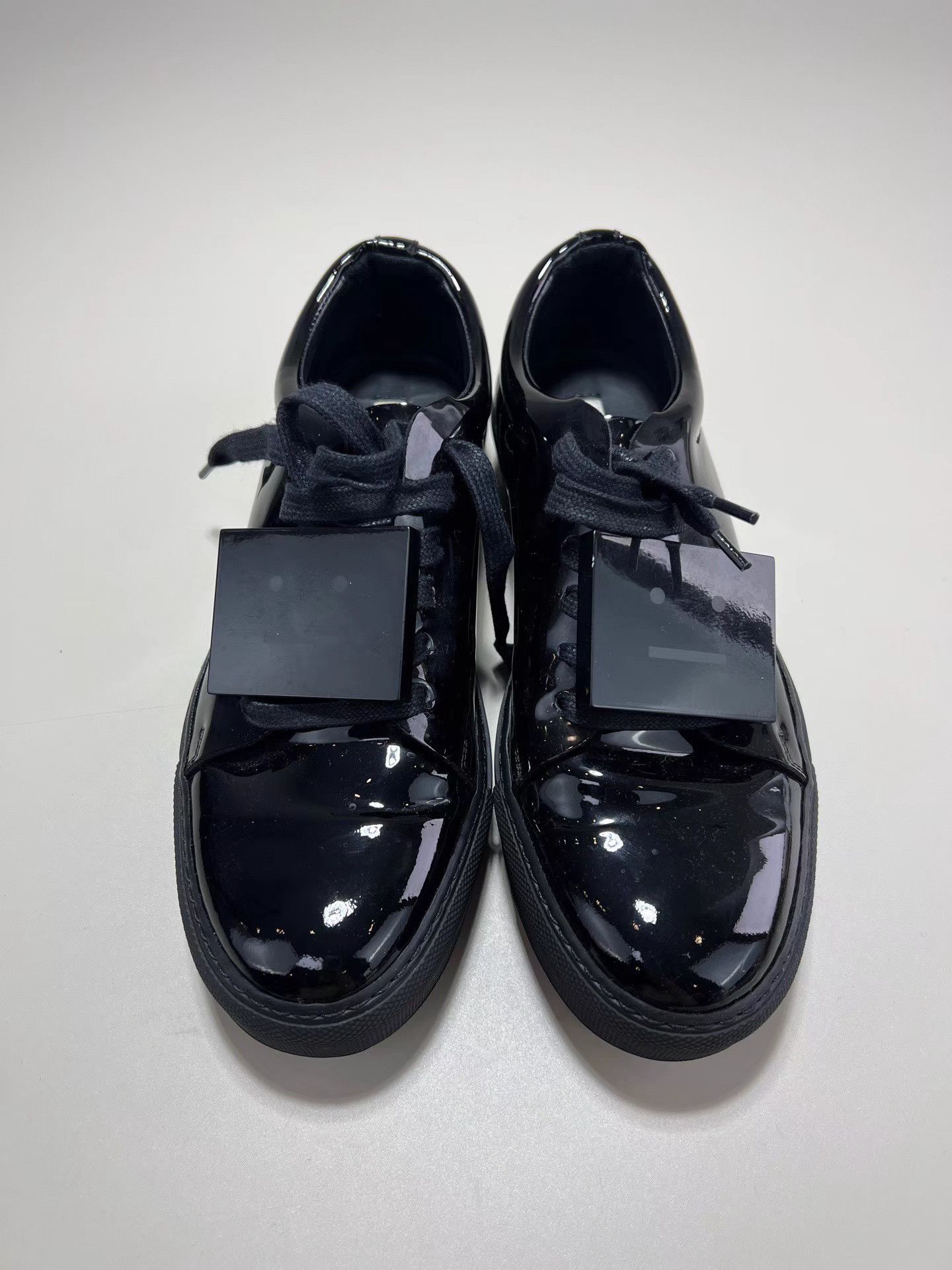 Acne Studios ACNE STUDIOS Square Face Patent Leather Sneakers Size US 7 / IT 37 - 2 Thumbnail