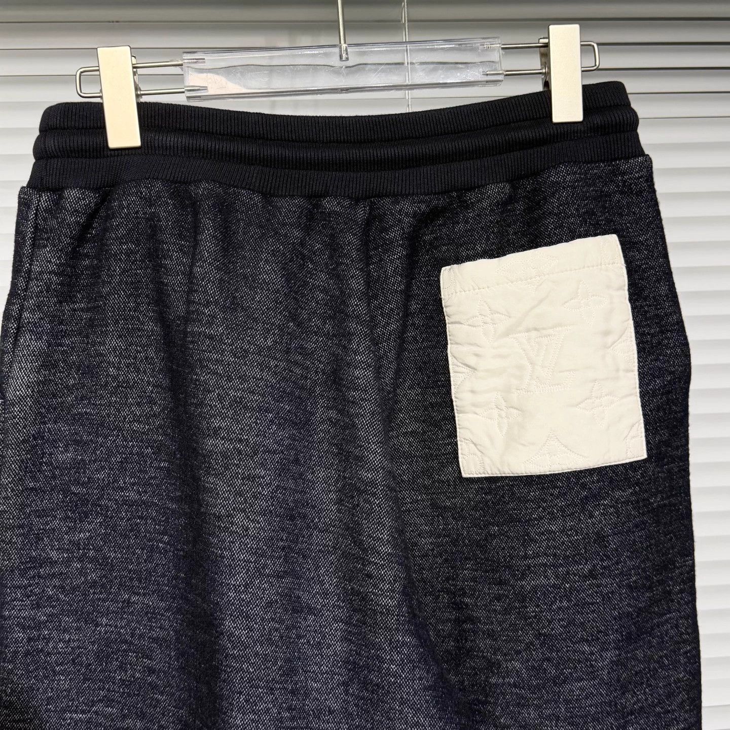 Louis Vuitton LV Monogram Embossed Wool Drawstring Joggers M Deep Blue Size US 30 / EU 46 - 3 Thumbnail
