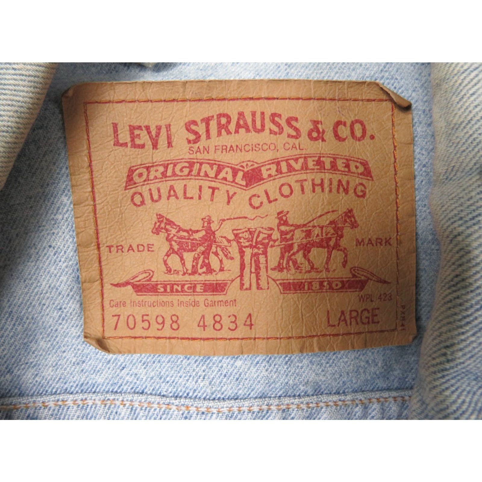 Levi's VINTAGE Levi's Distressed Denim Jean Jacket Blue Large Regular Jacket Men 80s 90s USA Casual Travel Pockets Logo Button Cotton Denim Lightweight Size US 33 - 4 Thumbnail