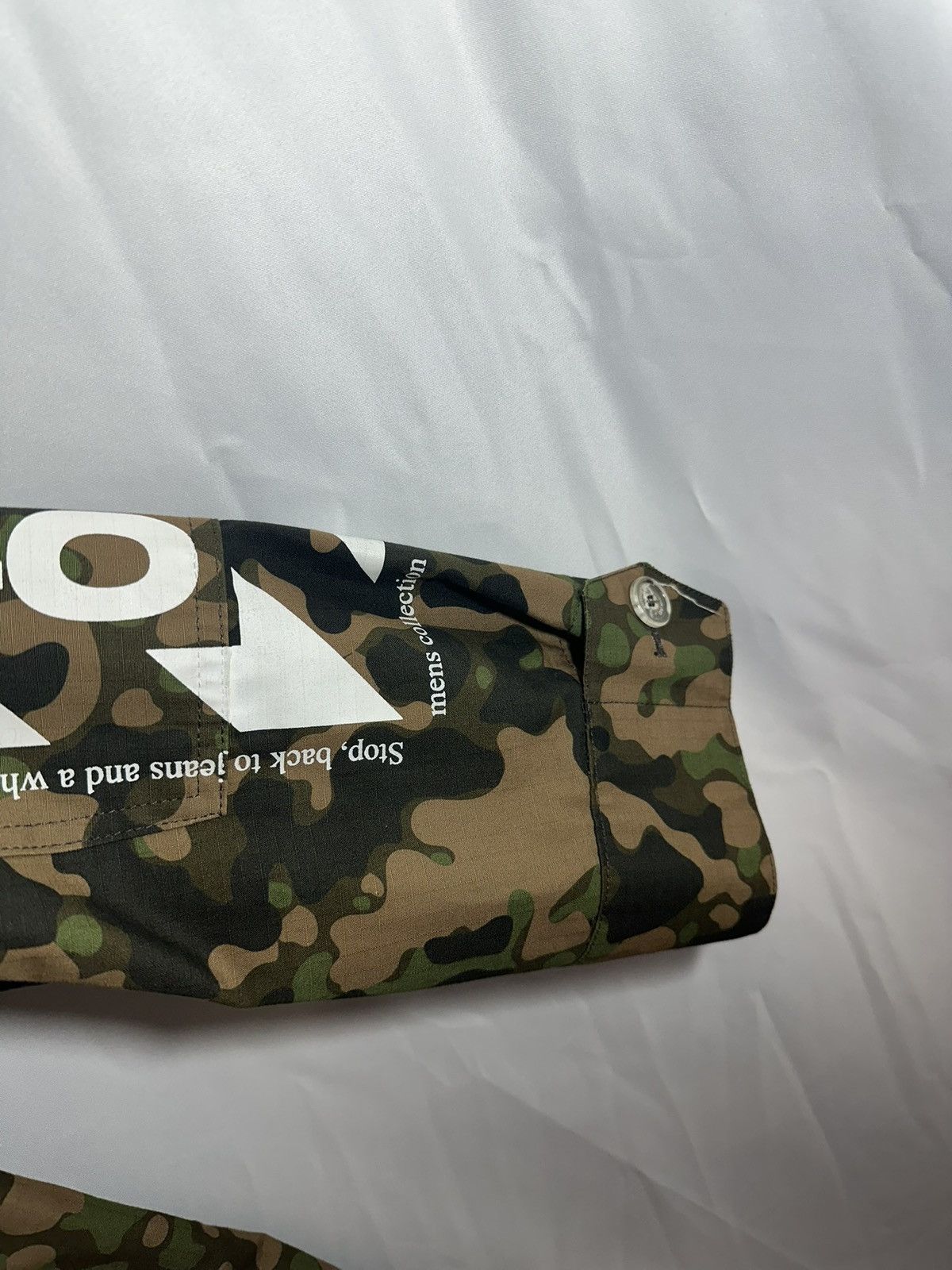 Off-White OFF WHITE CAMO JACKET Size US XL / EU 56 / 4 - 12 Thumbnail