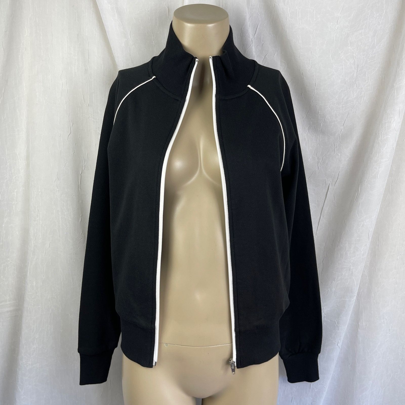 Forever 21 Black Sporty Track Jacket White Piping XXI Forever 21 Small Size S / US 4 / IT 40 - 4 Thumbnail