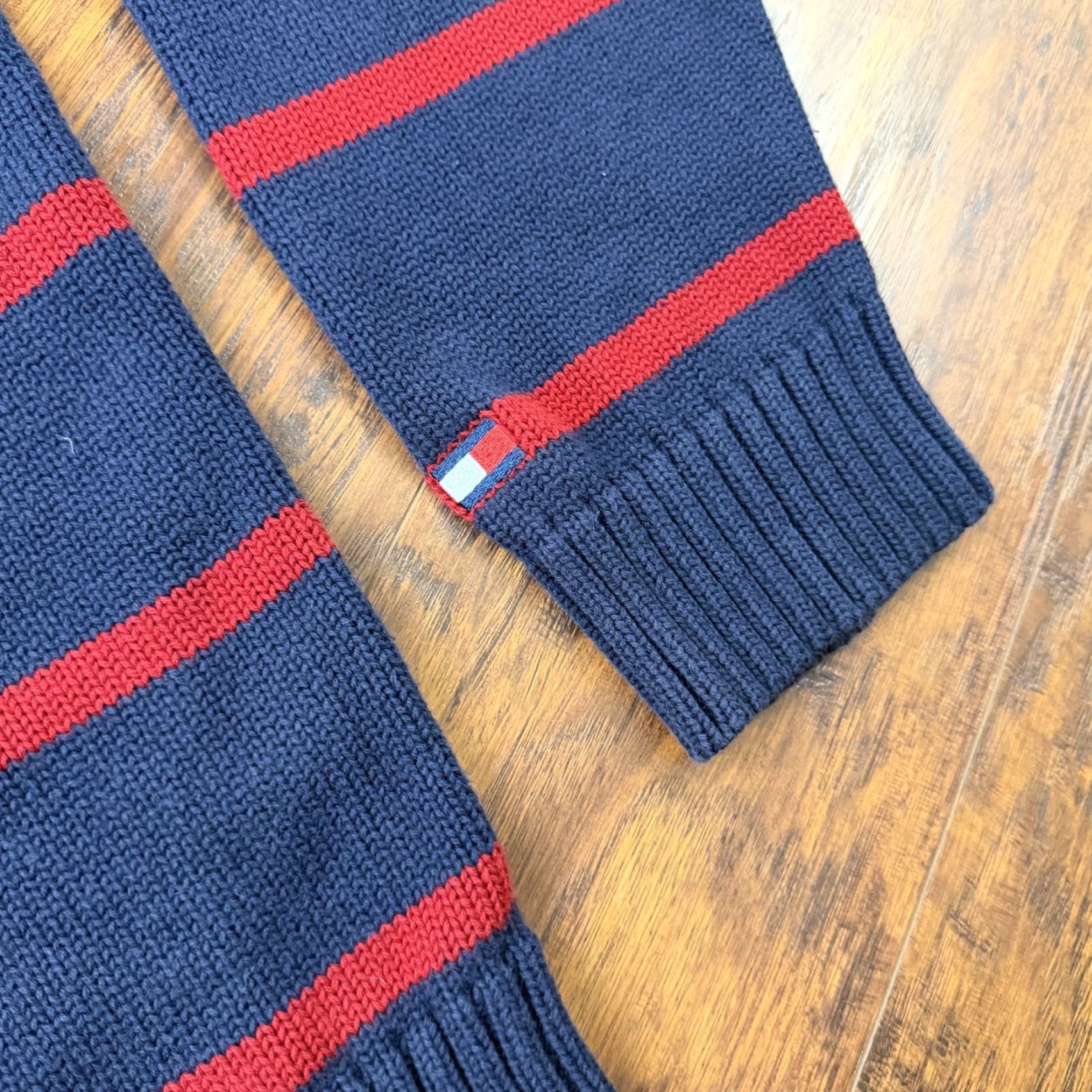 Tommy Hilfiger VINTAGE Tommy Hilfiger Sweater Mens XL Blue Red Striped Knit Pullover V-Neck Logo Pullover Knit Size US XL / EU 56 / 4 - 3 Thumbnail