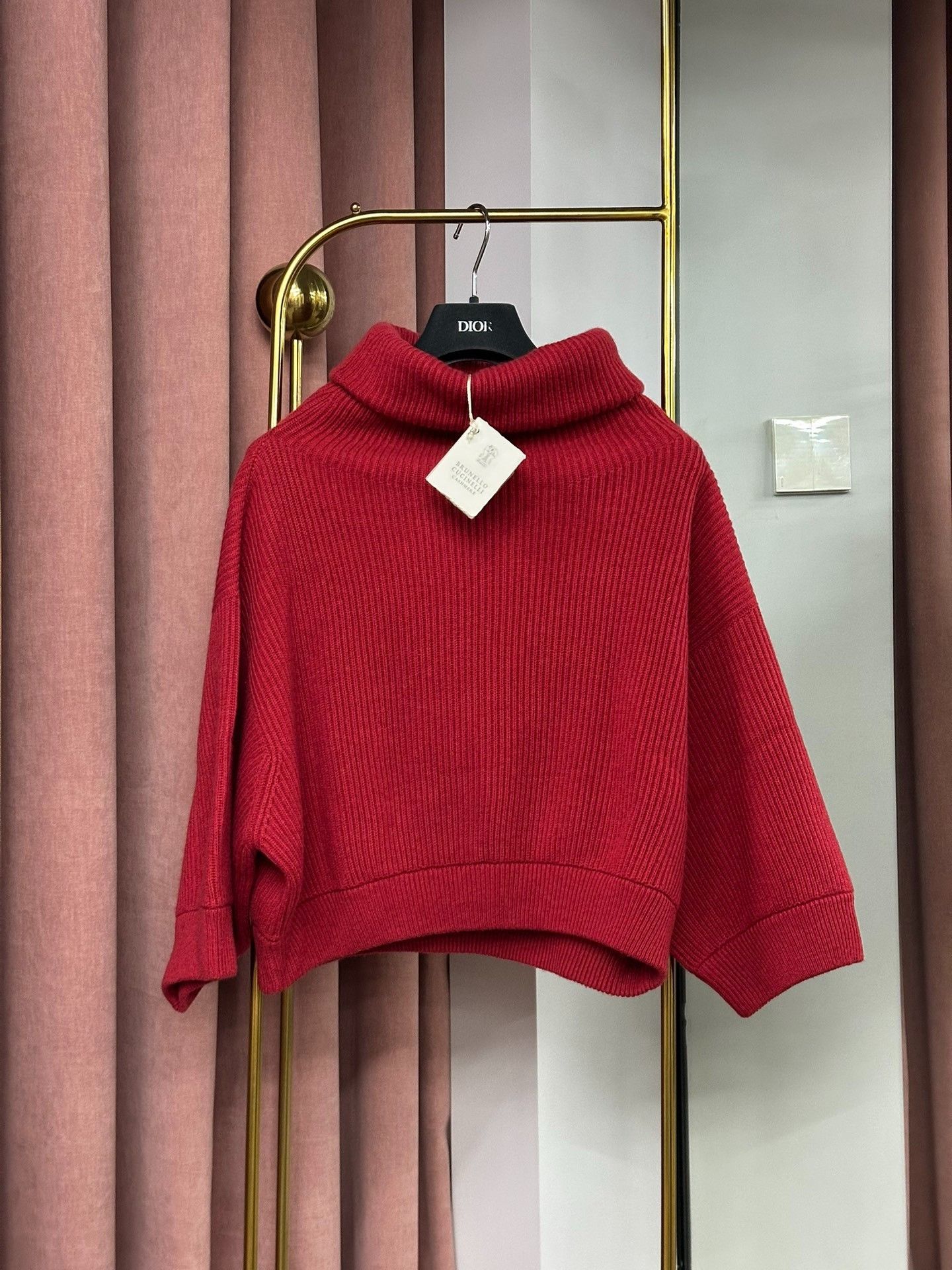Brunello Cucinelli Brunello Cucinelli Red Cashmere Turtleneck Sweater Size S / US 4 / IT 40 - 1 Thumbnail