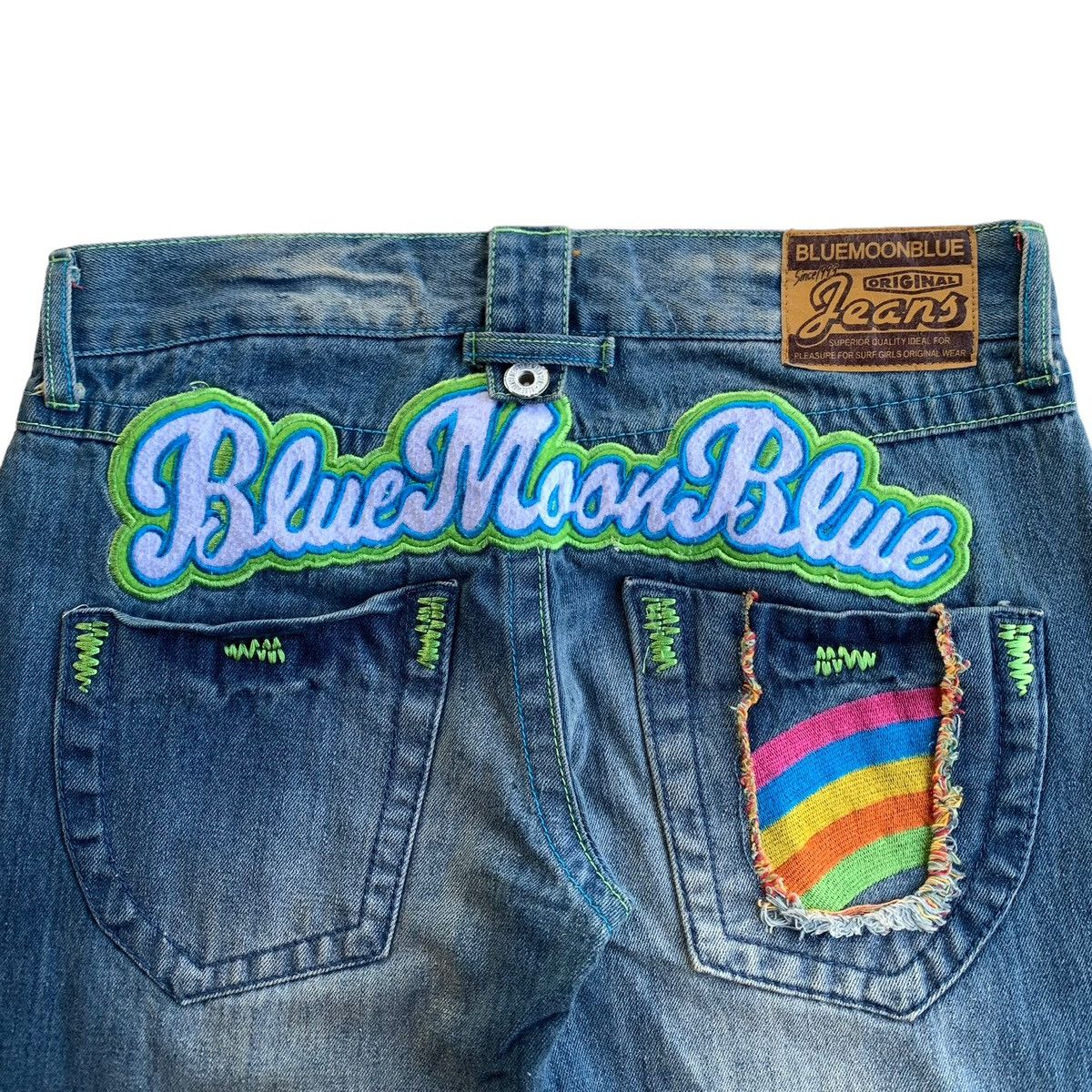 Japanese Brand Rare Y2K Japanese Brand Blue Moon Blue Embroidery Jeans Size US 30 / EU 46 - 1 Thumbnail