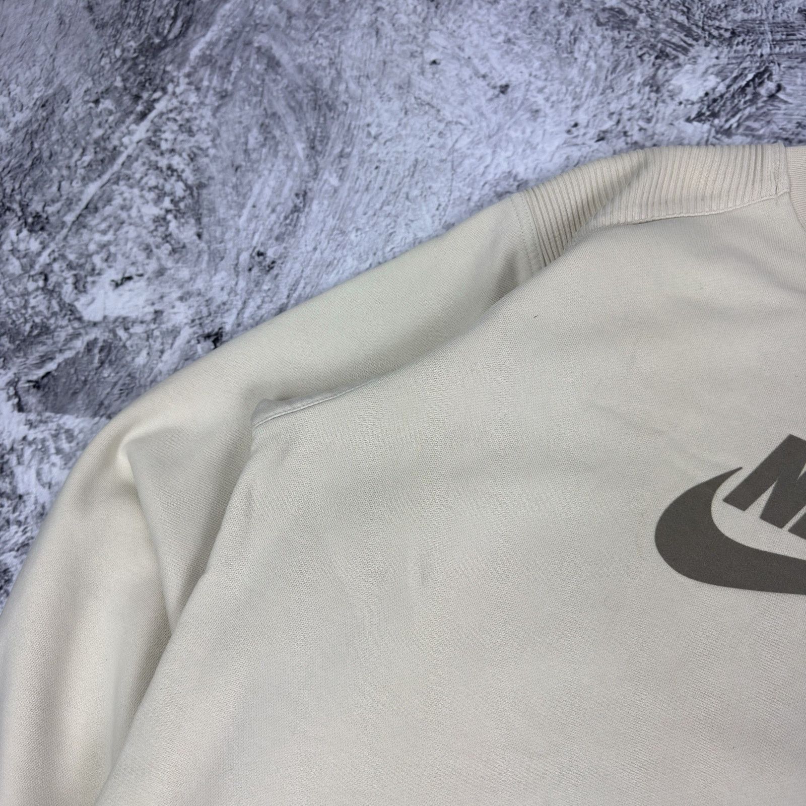 Nike Vintage Y2k Nike Men's Swoosh Spellout Fleece Sweatshirt M Size US M / EU 48-50 / 2 - 5 Thumbnail