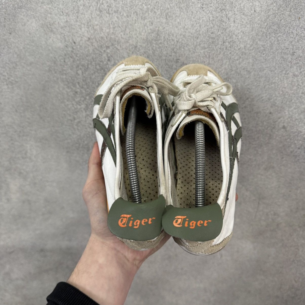 Onitsuka Tiger ASICS Onitsuka Tiger Mexico 66 Kill Bill Size US 9 / EU 42 - 4 Thumbnail