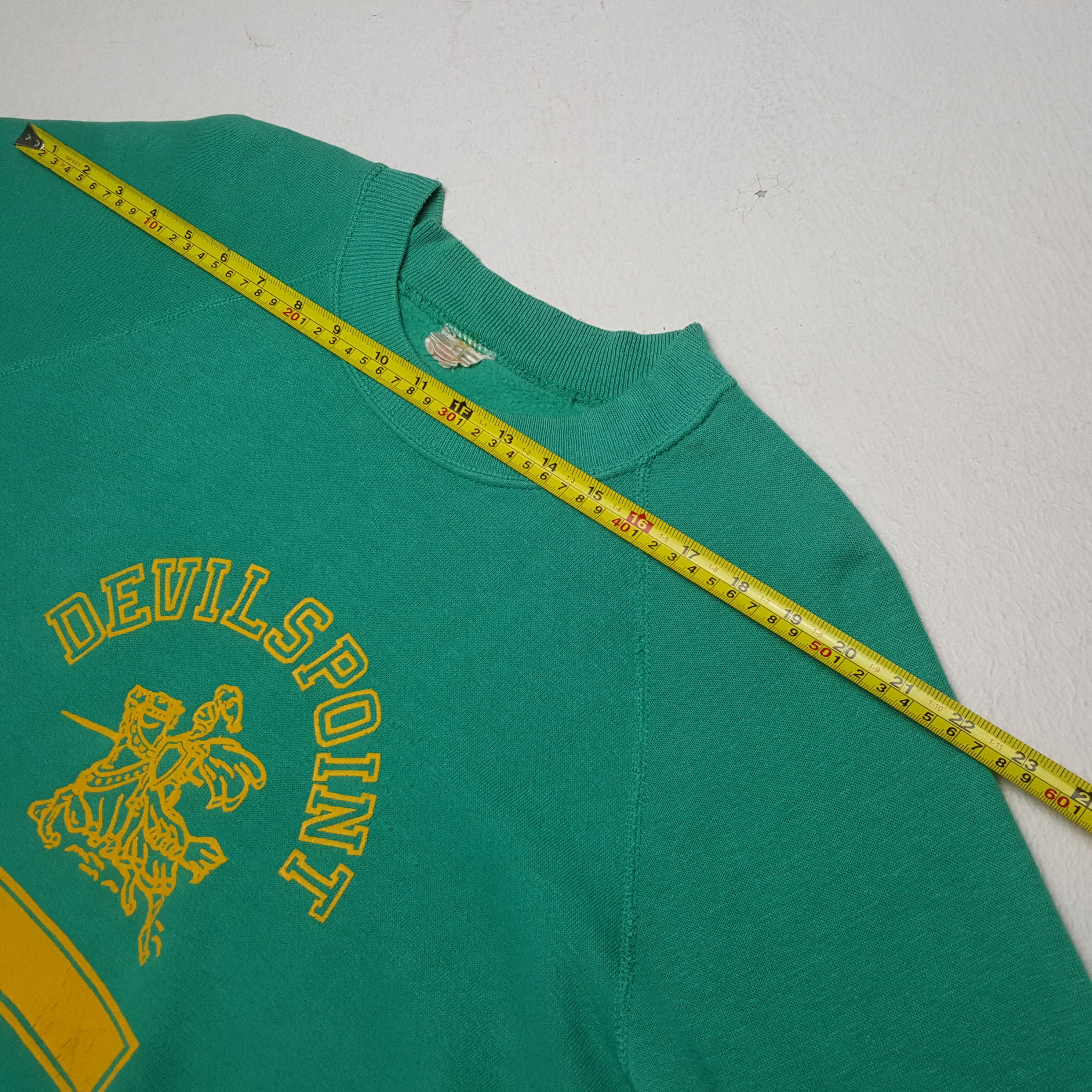 Vintage DEVILS POINT Streetwear Style Vintage Sweatshirt Size US L / EU 52-54 / 3 - 4 Thumbnail