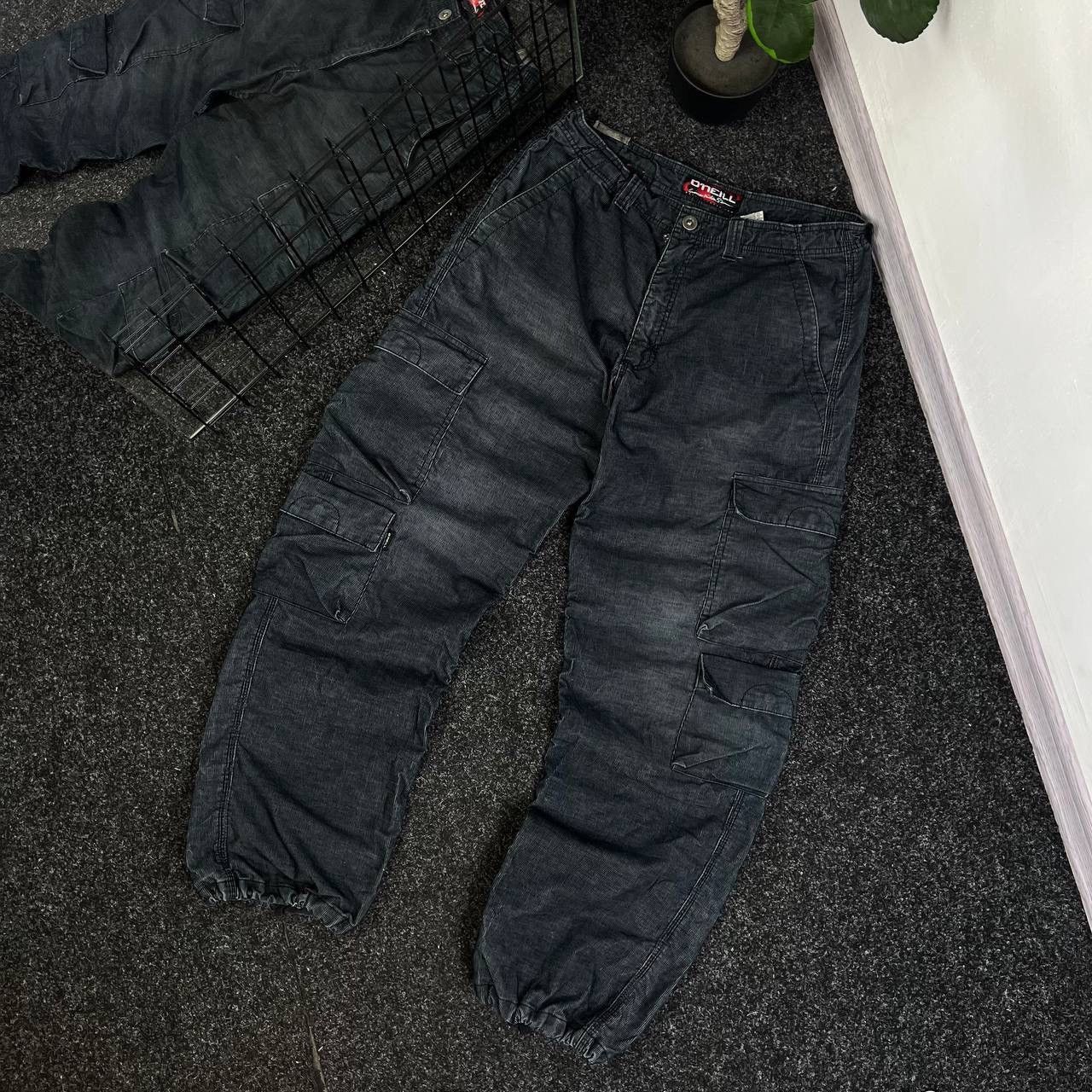 O'Neill Oneill baggy cargo corduroy pants parachute style surf Rap Size US 34 / EU 50 - 2 Thumbnail