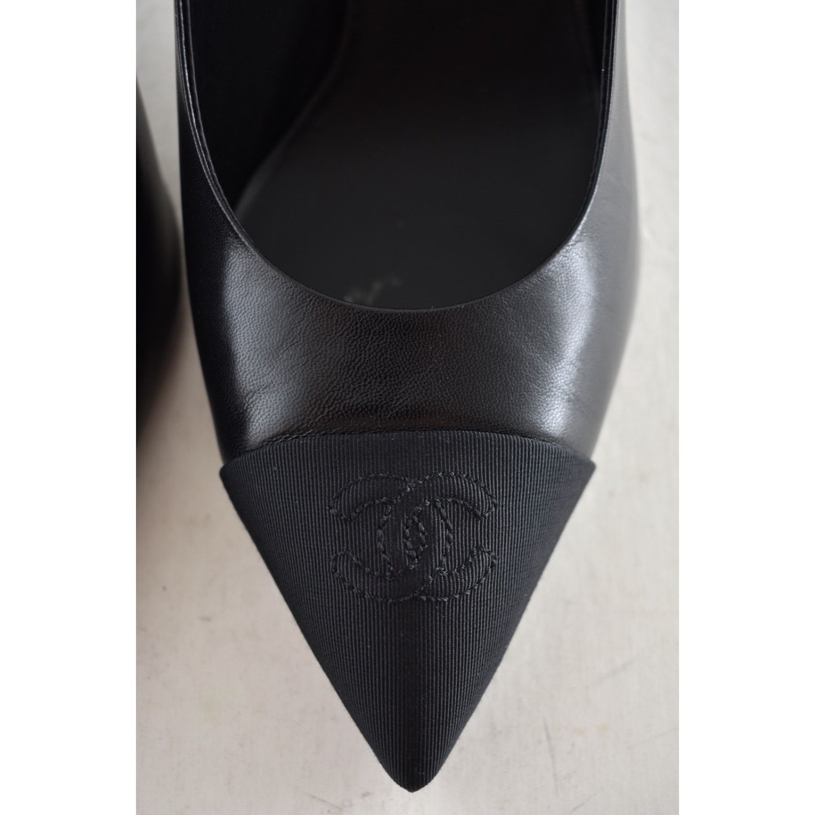 Chanel Chanel 24A Black Leather CC Logo Slingback Pump Size 42 Size US 12 / IT 42 - 8 Thumbnail