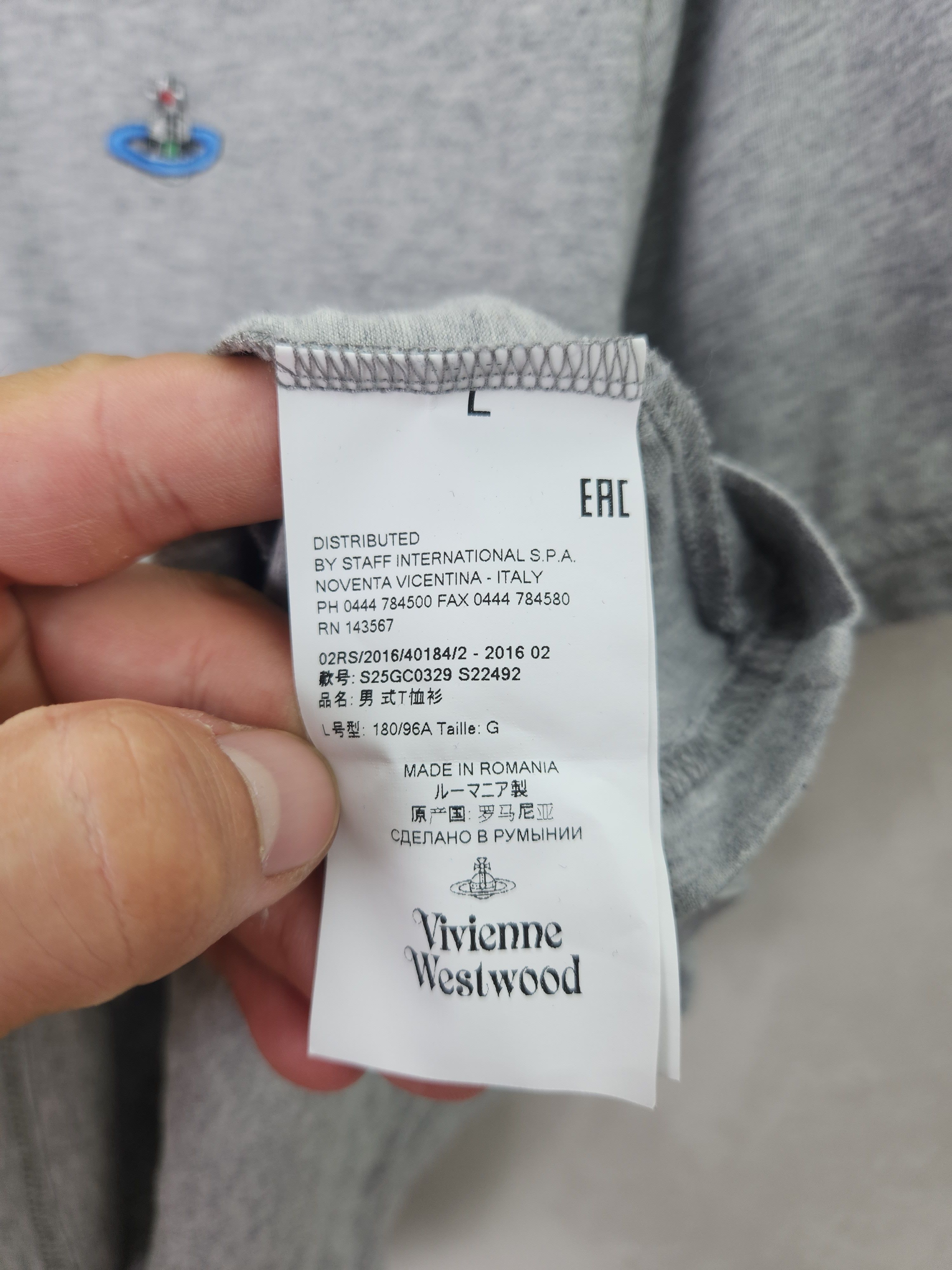 Vivienne Westwood Vivienne Westwood Man basic gray t shirt logo size L Size US L / EU 52-54 / 3 - 8 Thumbnail