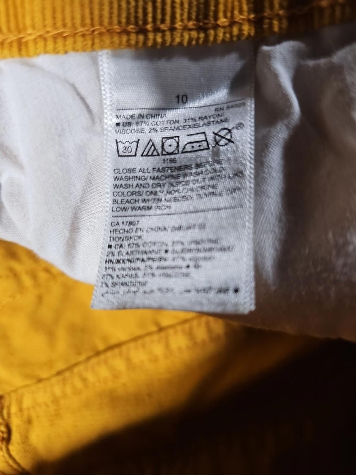 Old Navy Old Navy 10 ROCKSTAR Super Skinny HighRise Courduroy Pants Size 32" / US 10 / IT 46 - 3 Thumbnail
