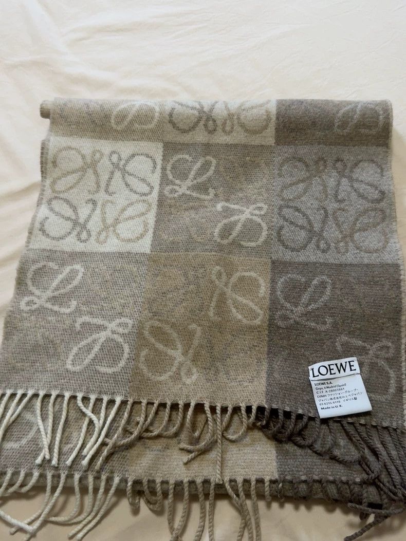 Loewe LOEWE A wool tassel scarf Size ONE SIZE - 1 Thumbnail