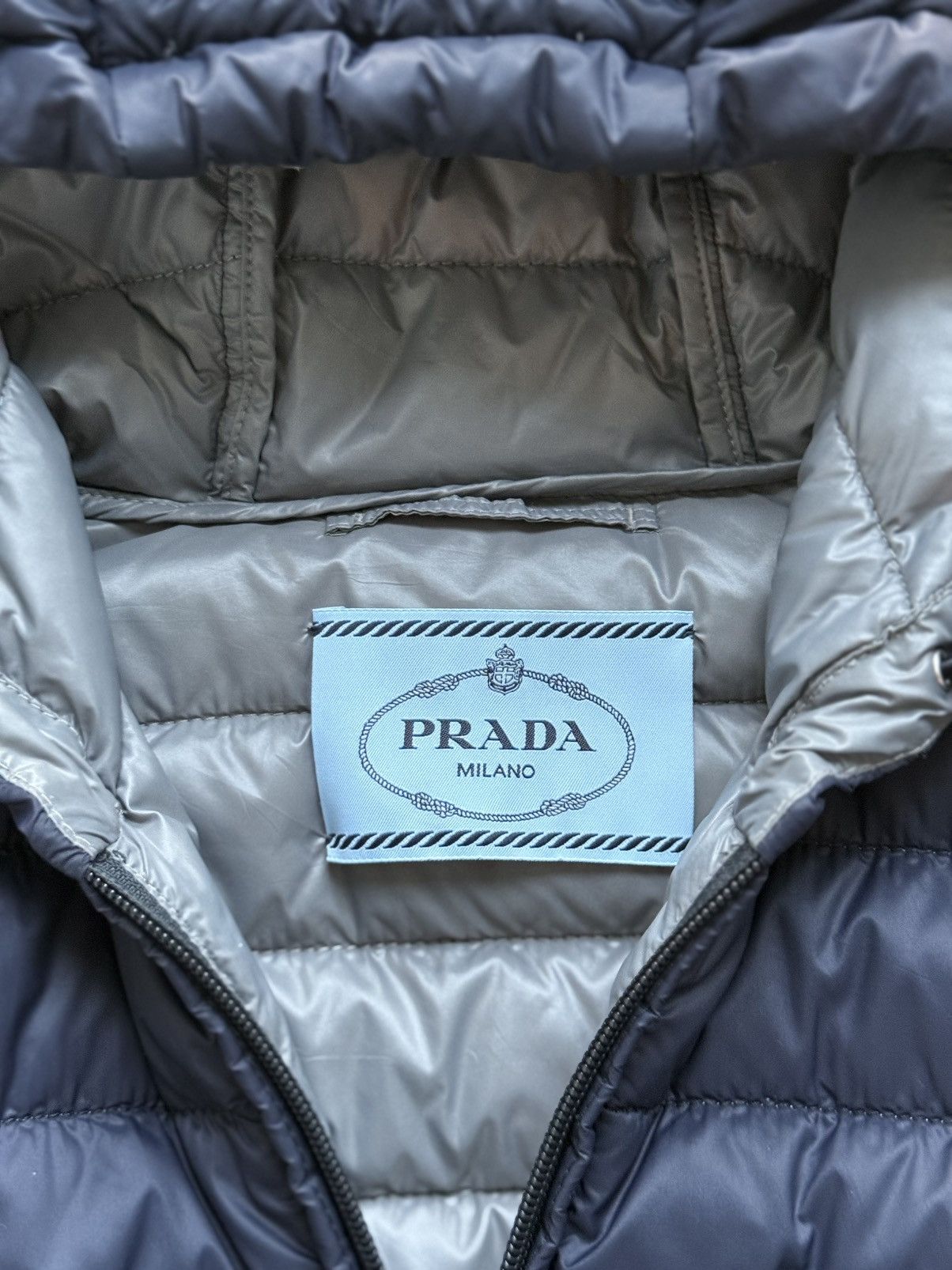 Prada Prada Nylon Hooded Blue Down Badge Triangle Logo Jacket Size XS / US 0-2 / IT 36-38 - 12 Thumbnail