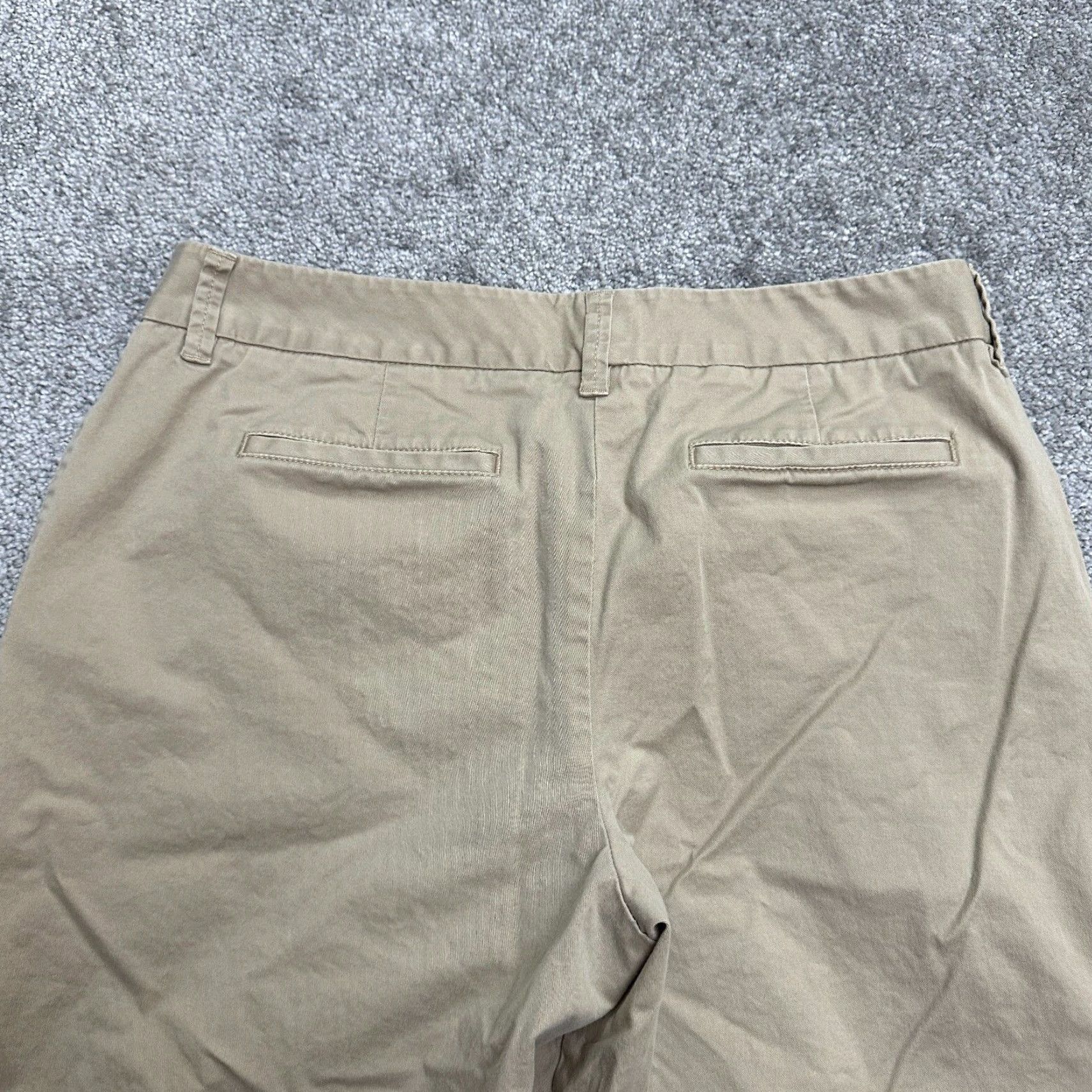 Vintage L.L. Bean Bermuda Shorts Womens 12 Reg High Rise Pocket Casual Khaki Brown 32x11 Size 34" / US 12 / IT 48 - 4 Thumbnail