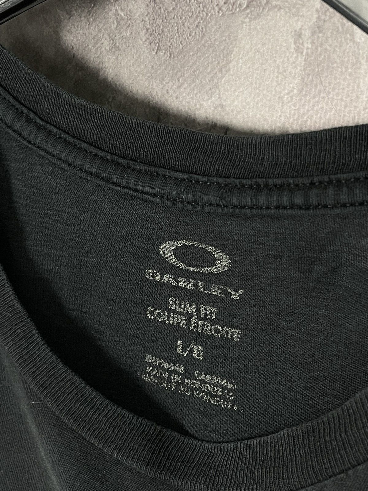 Japanese Brand × Oakley × Vintage Oakley Vintage 3D Logo Y2K Archival 90s T shirt Size US L / EU 52-54 / 3 - 8 Thumbnail