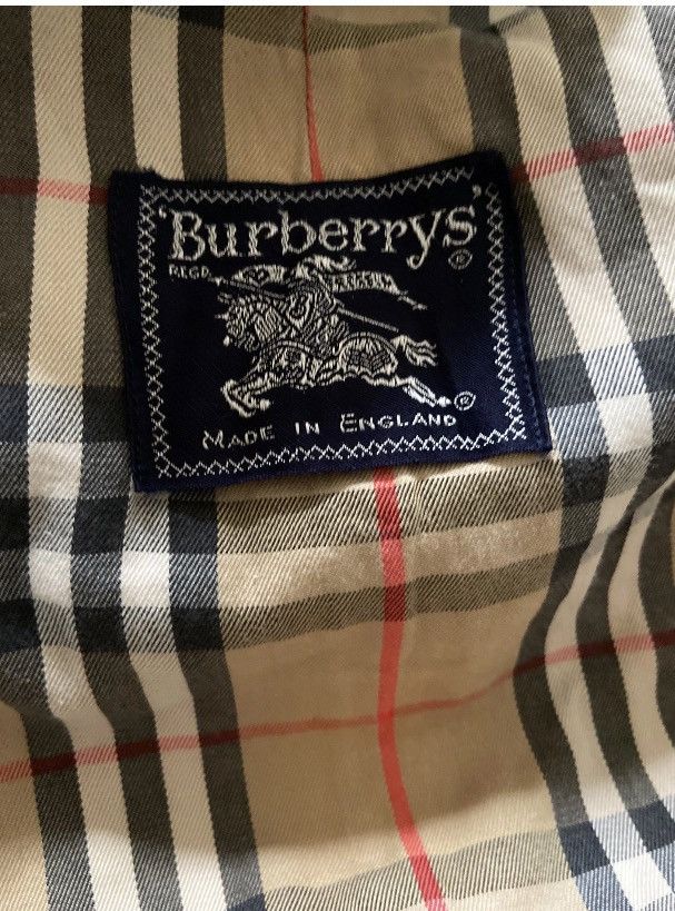 Burberry Authentic Men Burberry Trench Coat Size in description Size US L / EU 52-54 / 3 - 7 Thumbnail