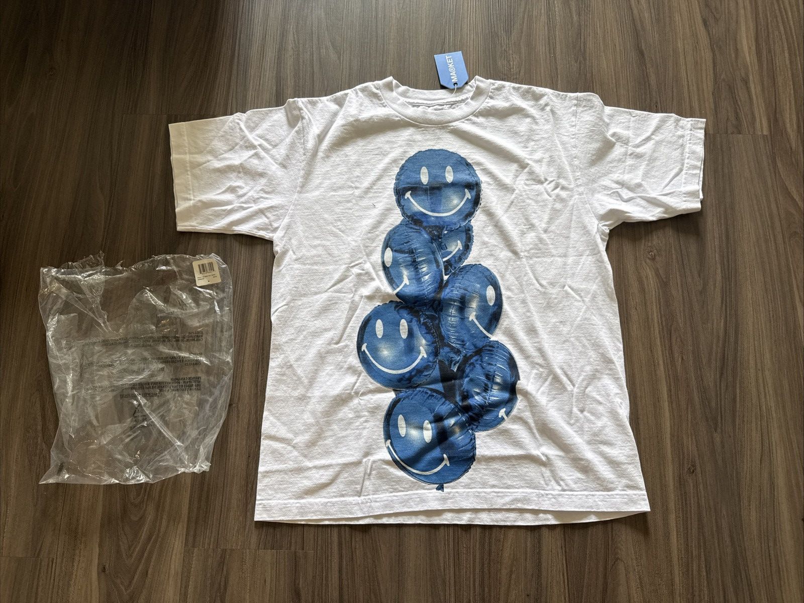 Market MARKET x Smiley Celebration T-Shirt White M Blue Balloon Size US M / EU 48-50 / 2 - 1 Thumbnail