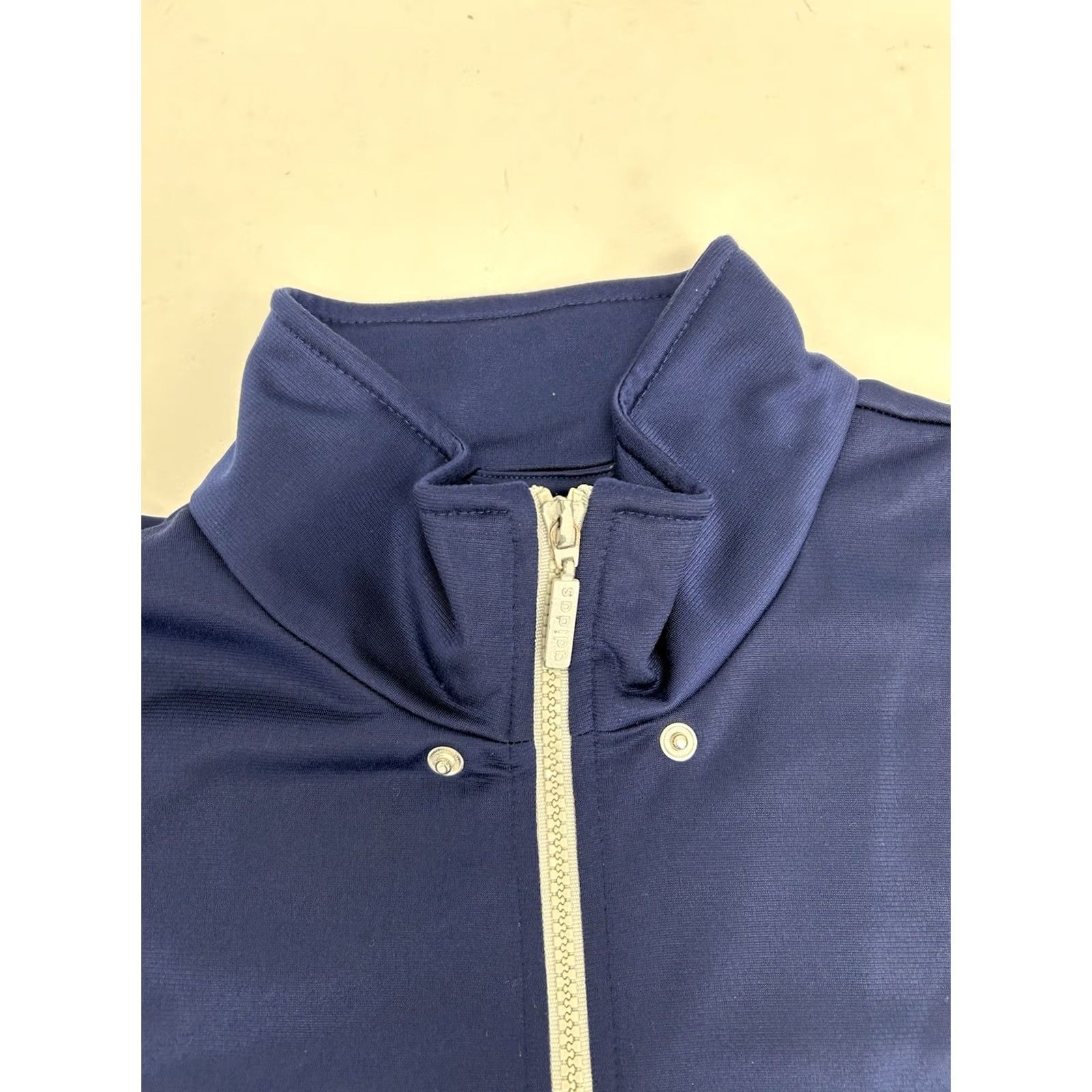 Adidas VINTAGE Adidas Track Jacket Zip Off Sleeves Medium Three Stripes Size US M / EU 48-50 / 2 - 6 Thumbnail