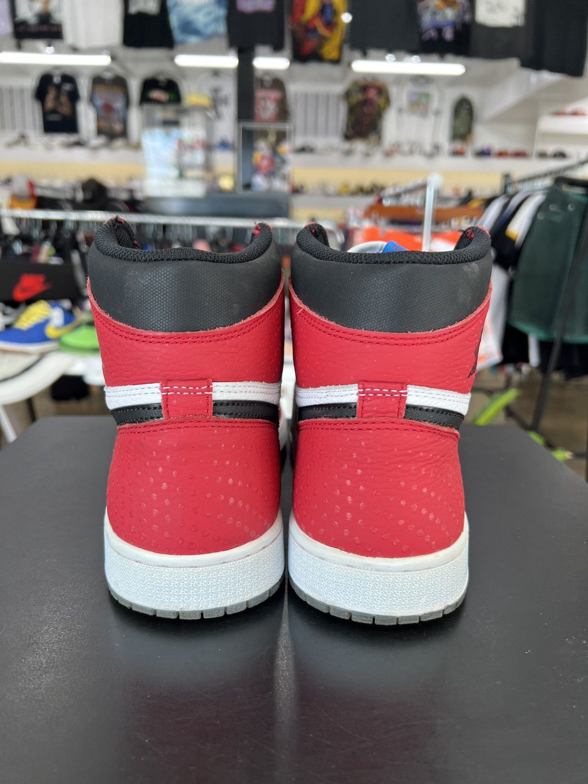 Jordan Brand × Nike Air Jordan 1 Retro High Spider-Man Origin Story Sz. 9 (2018) Size US 9 / EU 42 - 5 Thumbnail