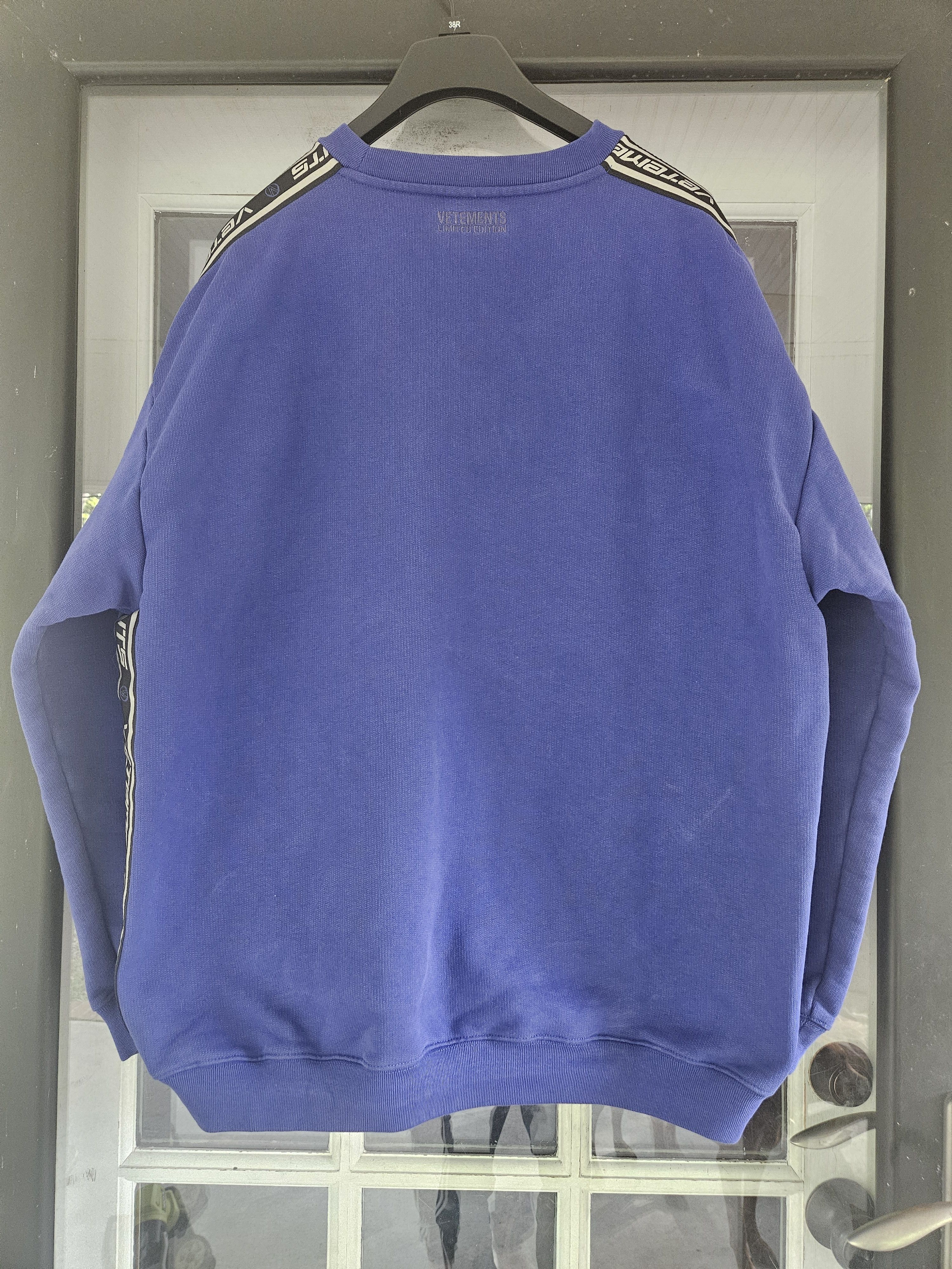 Vetements Royal Blue Logo Tape Oversized Crewneck Sweater Size US L / EU 52-54 / 3 - 6 Thumbnail