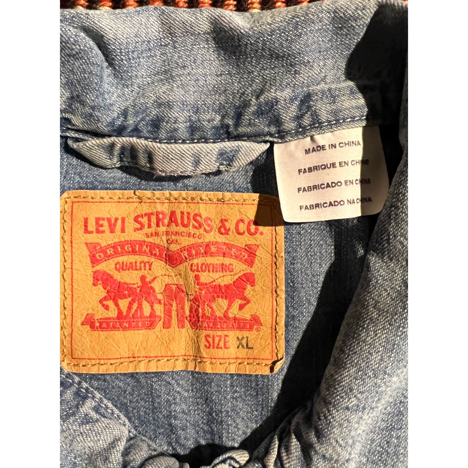 Levi's VINTAGE Levi’s Trucker XL Jacket Men 48in Chest Denim Blue 2015 Workwear Vintage-Style Pleated Front Size US XL / EU 56 / 4 - 7 Thumbnail