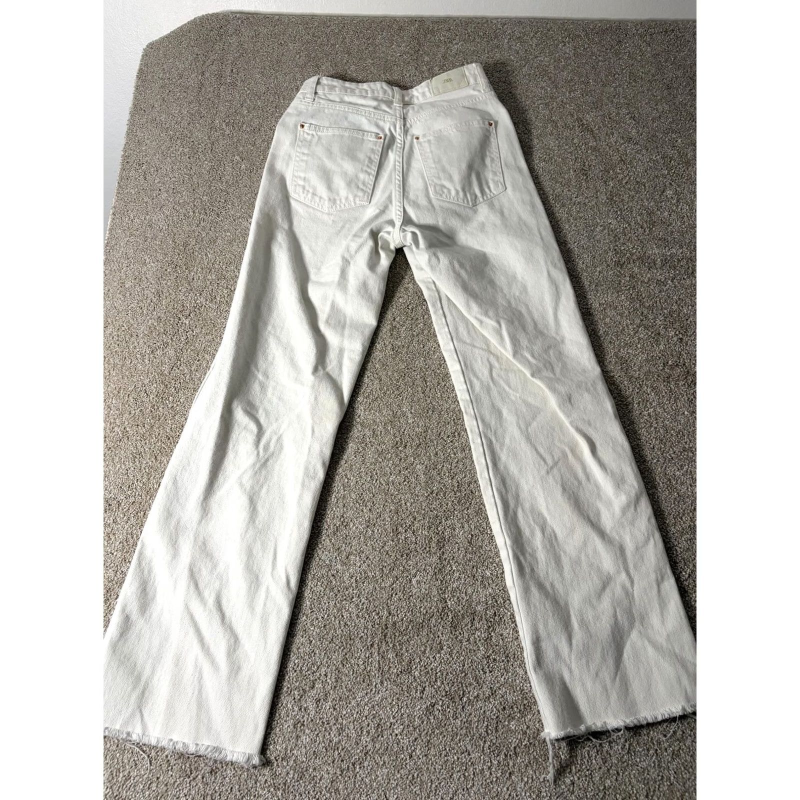 Zara Zara Jeans Womens 2 White Light Wash High Rise Straight Raw Hem 24x27 Denim Size 26" / US 2 / IT 38 - 6 Thumbnail