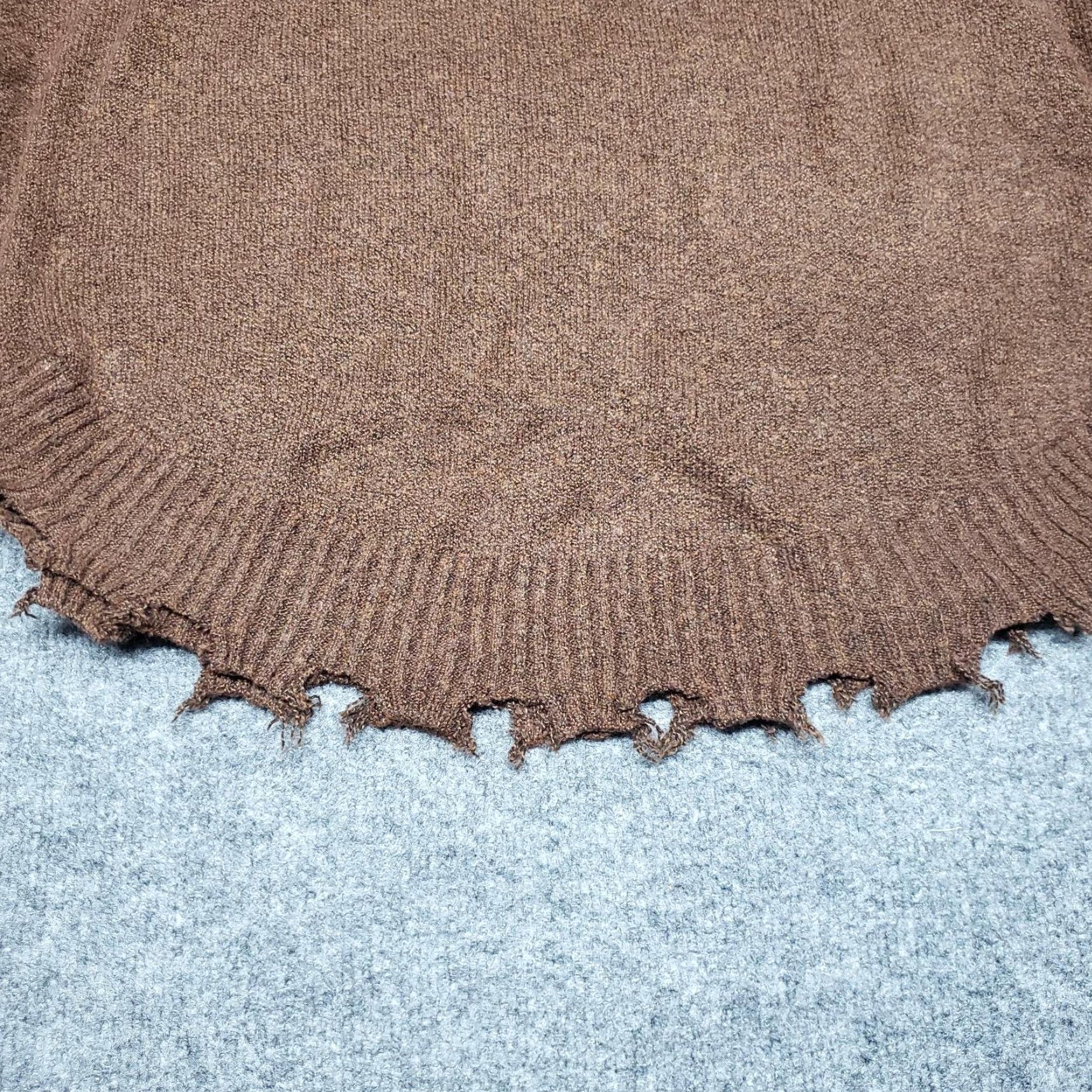 Vintage Rue21 Sweater Womens M Brown Long Sleeve V-Neck Scalloped Hem Pullover New Size M / US 6-8 / IT 42-44 - 5 Thumbnail