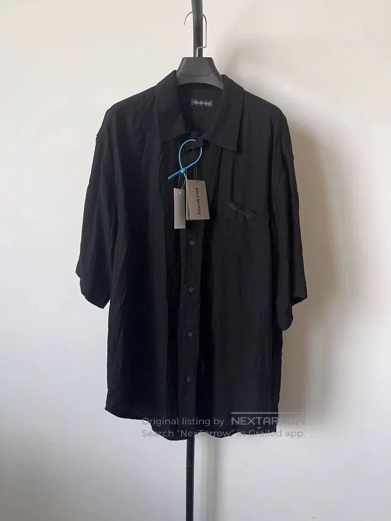 Balenciaga Balenciaga Men's Solid Short-Sleeve Button Shirt. Size US XS / EU 42 / 0 - 1 Thumbnail
