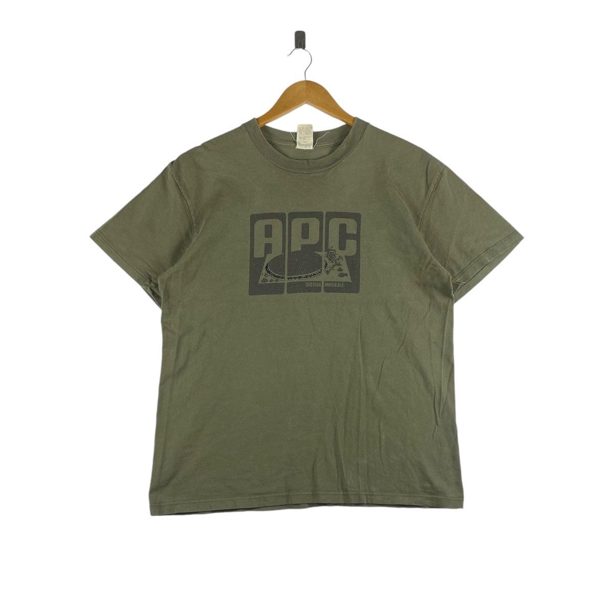 A.P.C. APC SECTION MUSICALE French Designer Logo Print Khaki Short Size US M / EU 48-50 / 2 - 1 Thumbnail
