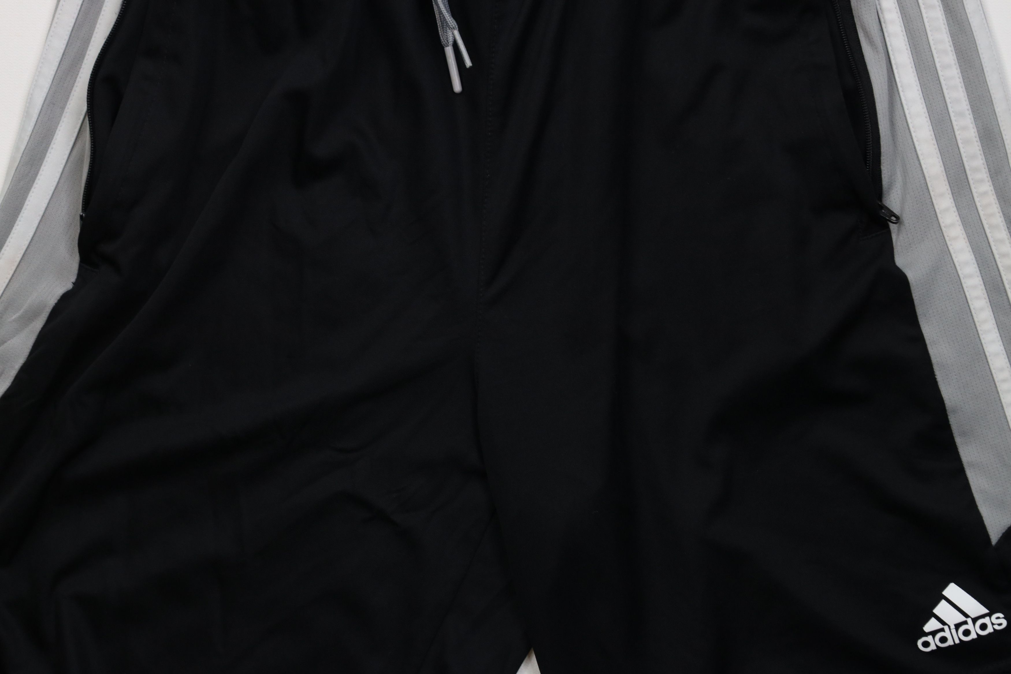 Adidas Y2K Adidas Spell Striped Running Jogging Soccer Shorts Black Size US 32 / EU 48 - 3 Thumbnail