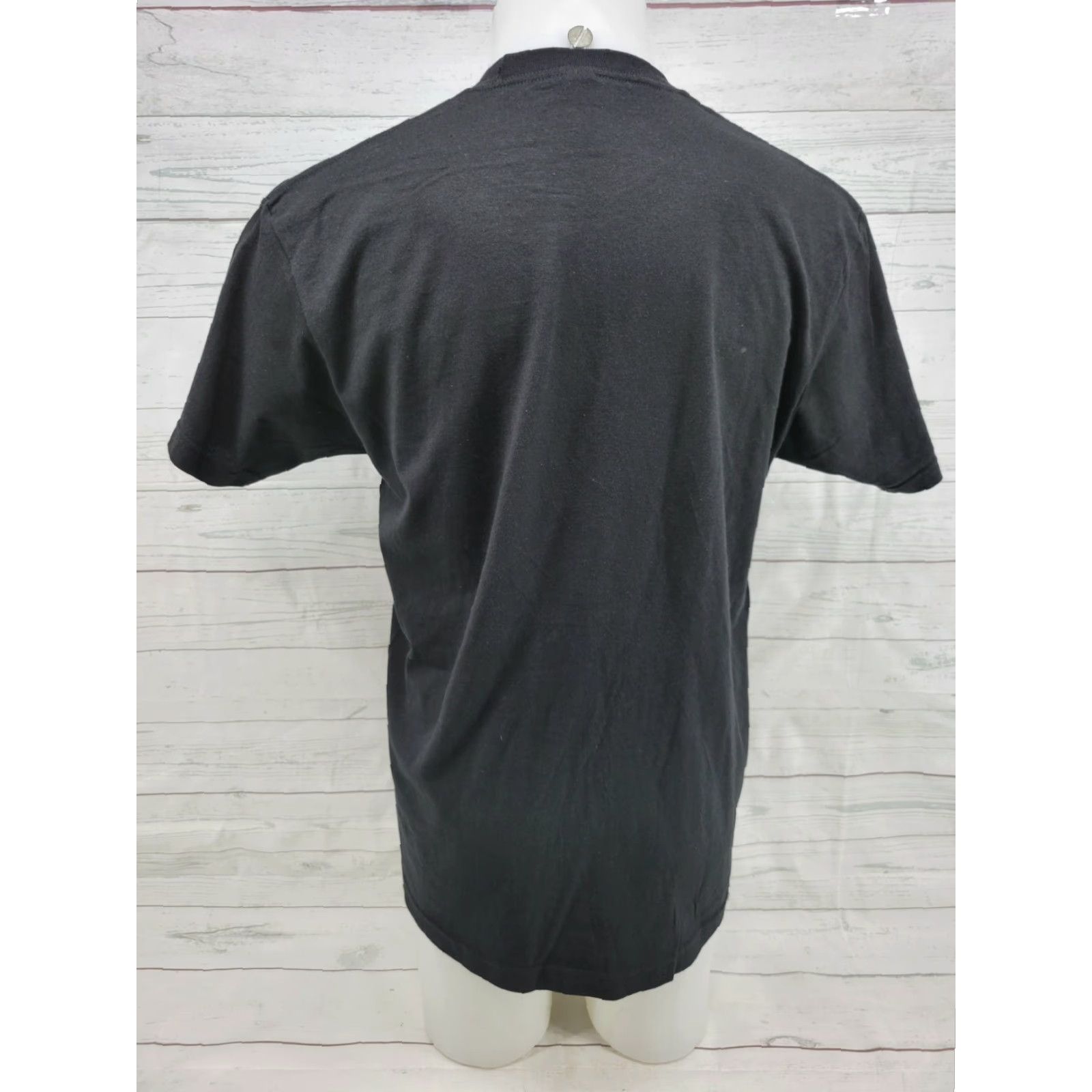 Tultex Halloween One Good Scare Men's T Shirt Knife Everyones Entitled Size Large Size US L / EU 52-54 / 3 - 6 Thumbnail