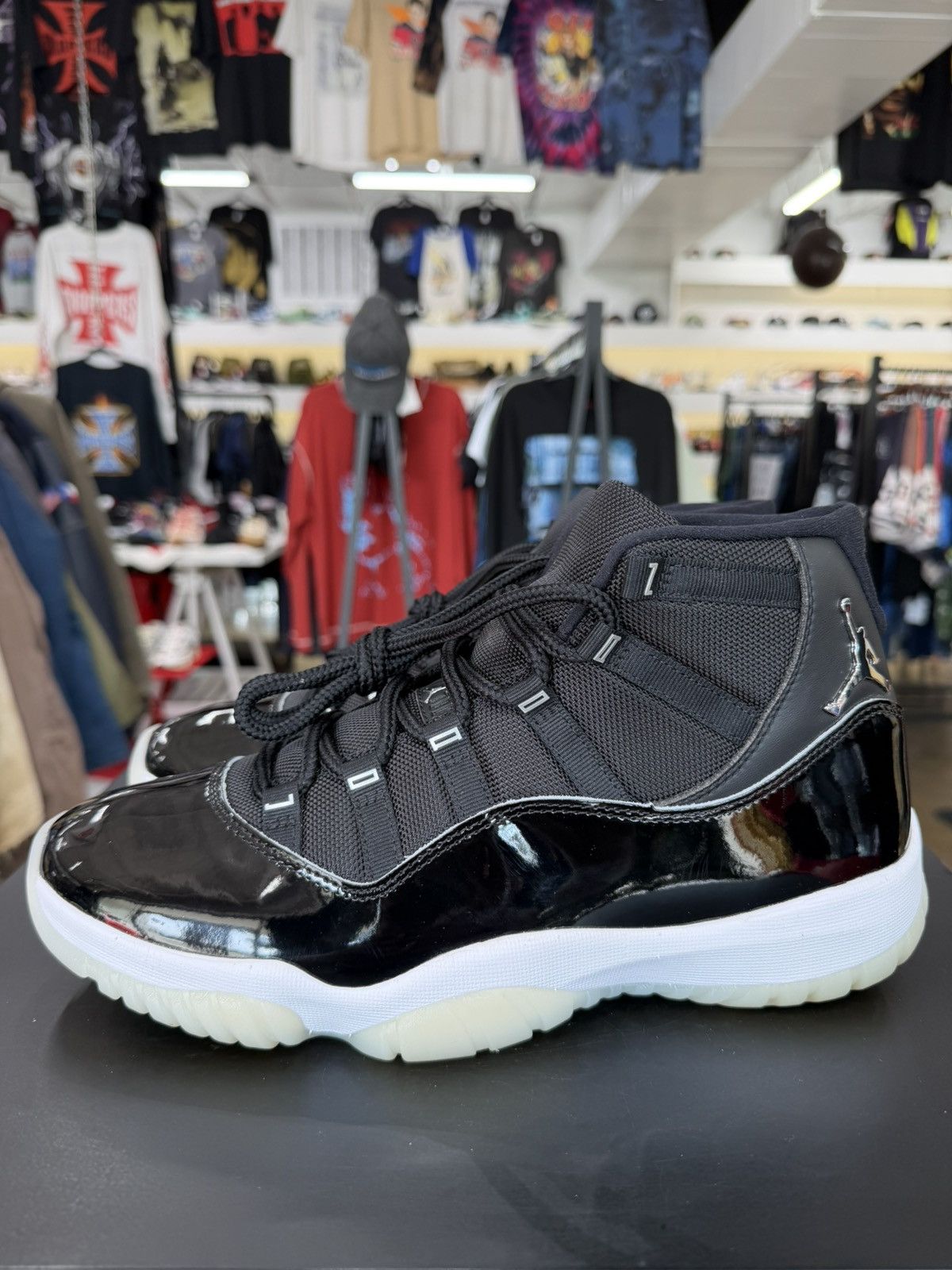 Jordan Brand Air Jordan 11 Jubilee 25th Anniversary Size 10.5 (2020) Size US 10.5 / EU 43-44 - 7 Thumbnail