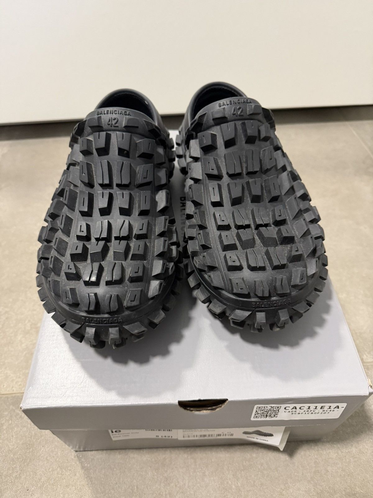 Balenciaga Balenciaga Defender Clog Size US 8.5 / EU 41-42 - 2 Thumbnail