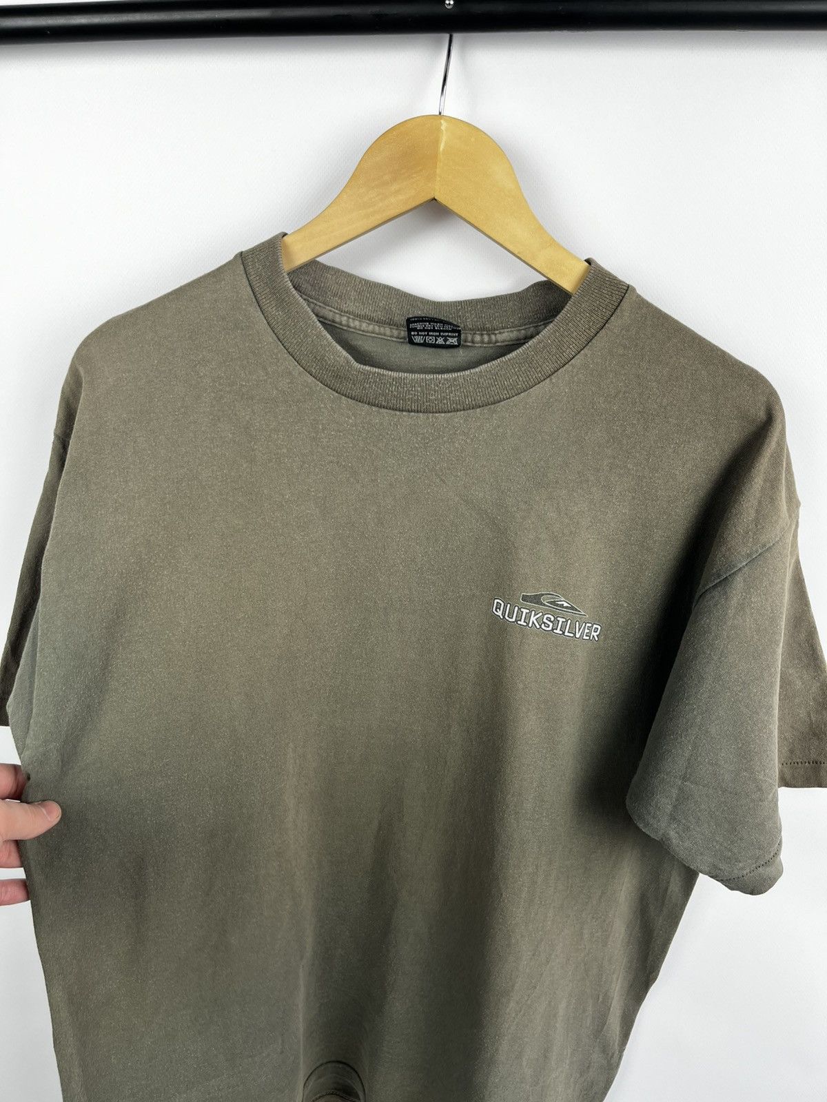 Quiksilver Vintage Quiksilver Boarding Company Graphic T Shirt Men L Size US L / EU 52-54 / 3 - 12 Thumbnail
