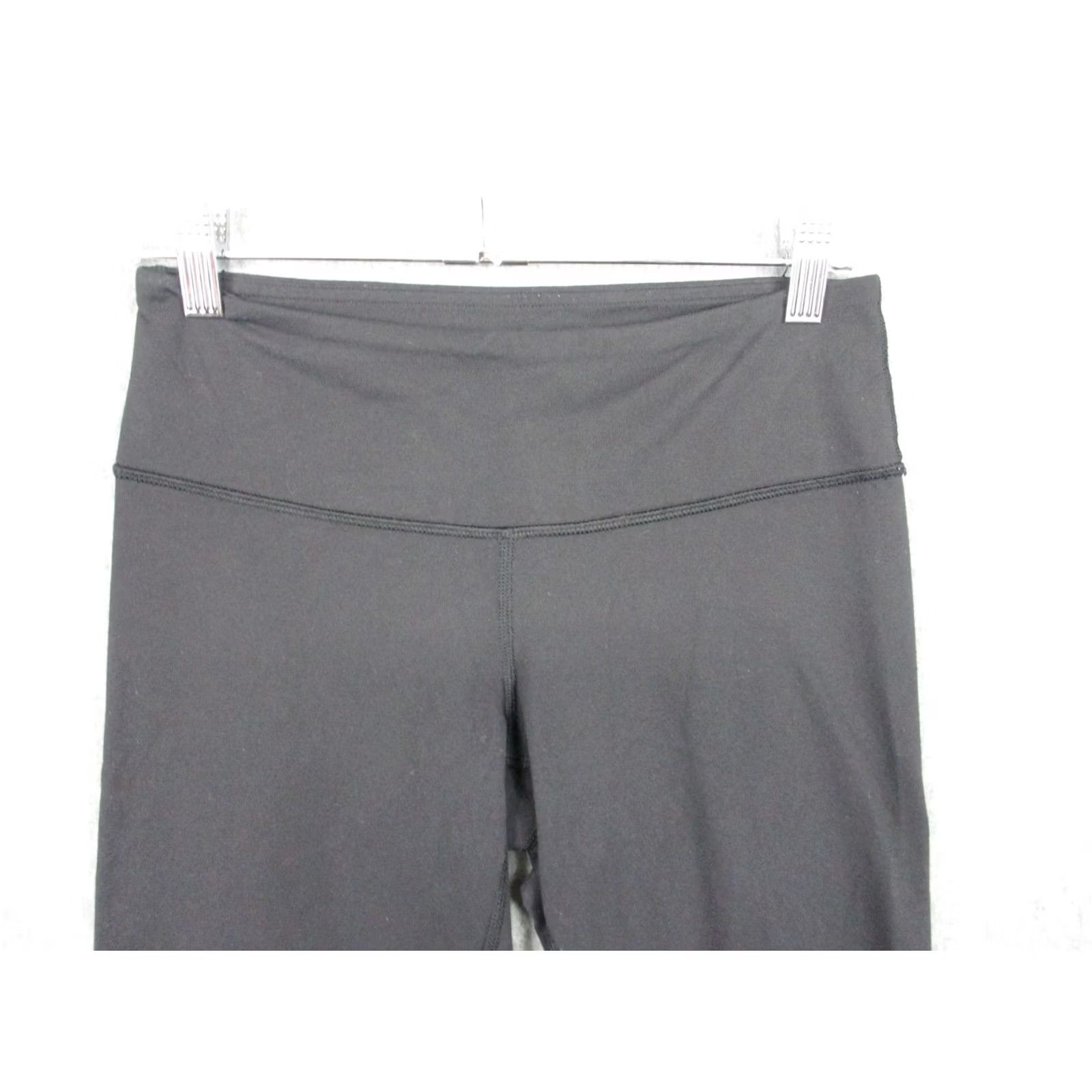 Lululemon Lululemon Leggings Womens M Black Capri Skull Graphic Pockets Yoga Running Size 32" / US 10 / IT 46 - 2 Thumbnail