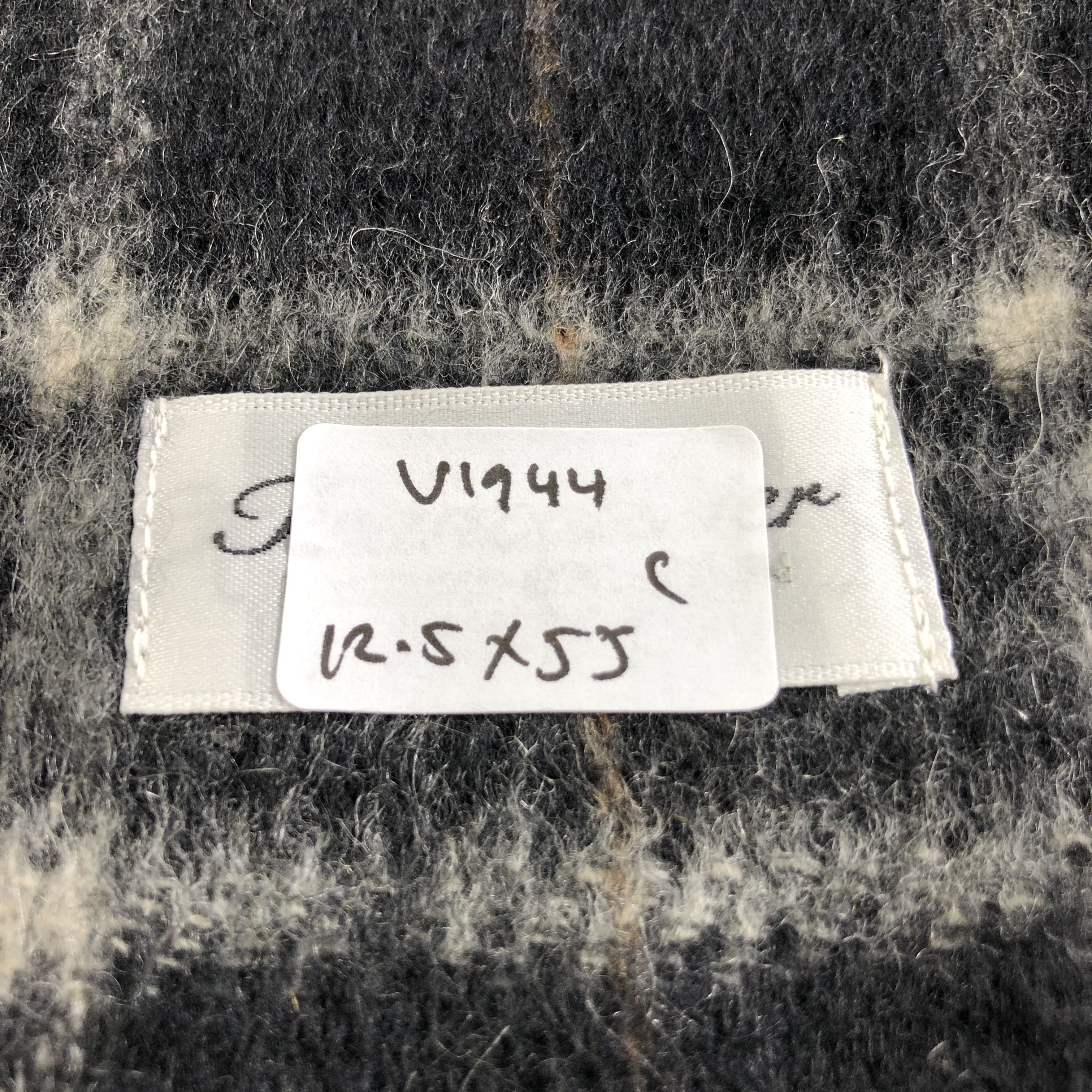 Pierre Balmain Pierre Balmain Cashmere Scarf Muffler V1944 Size ONE SIZE - 6 Thumbnail