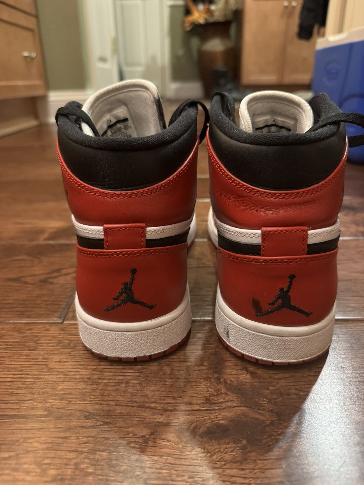 Jordan Brand Jordan 1 Retro Chicago (2013) Size US 10 / EU 43 - 4 Thumbnail