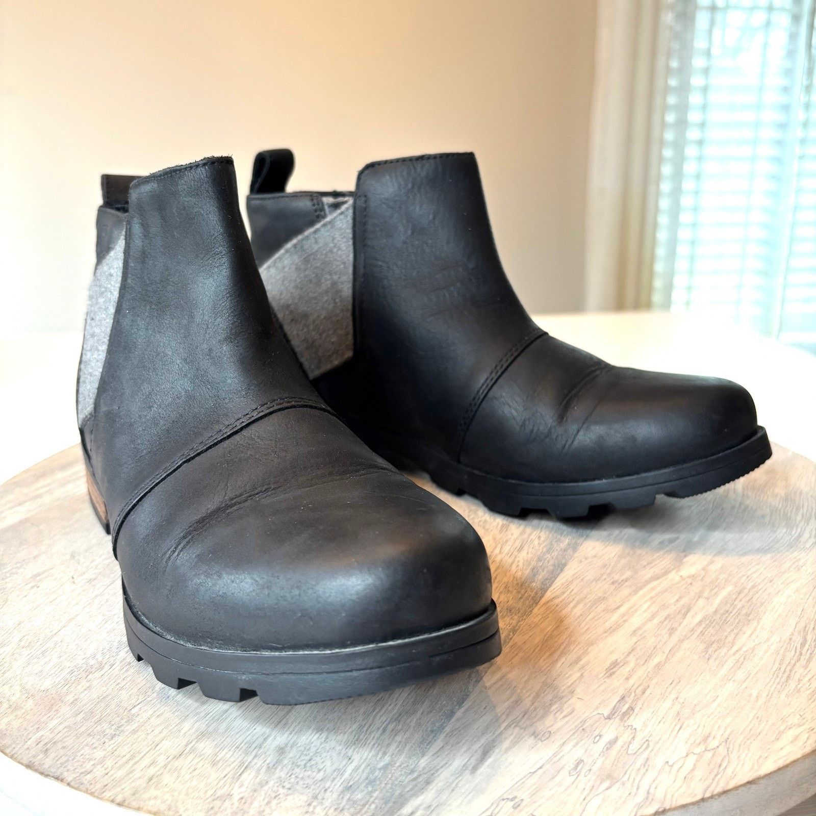 SOREL Sorel Emelie Ankle Chelsea Boots Size 8 Leather NL3718-010 Size US 8 / IT 38 - 1 Thumbnail
