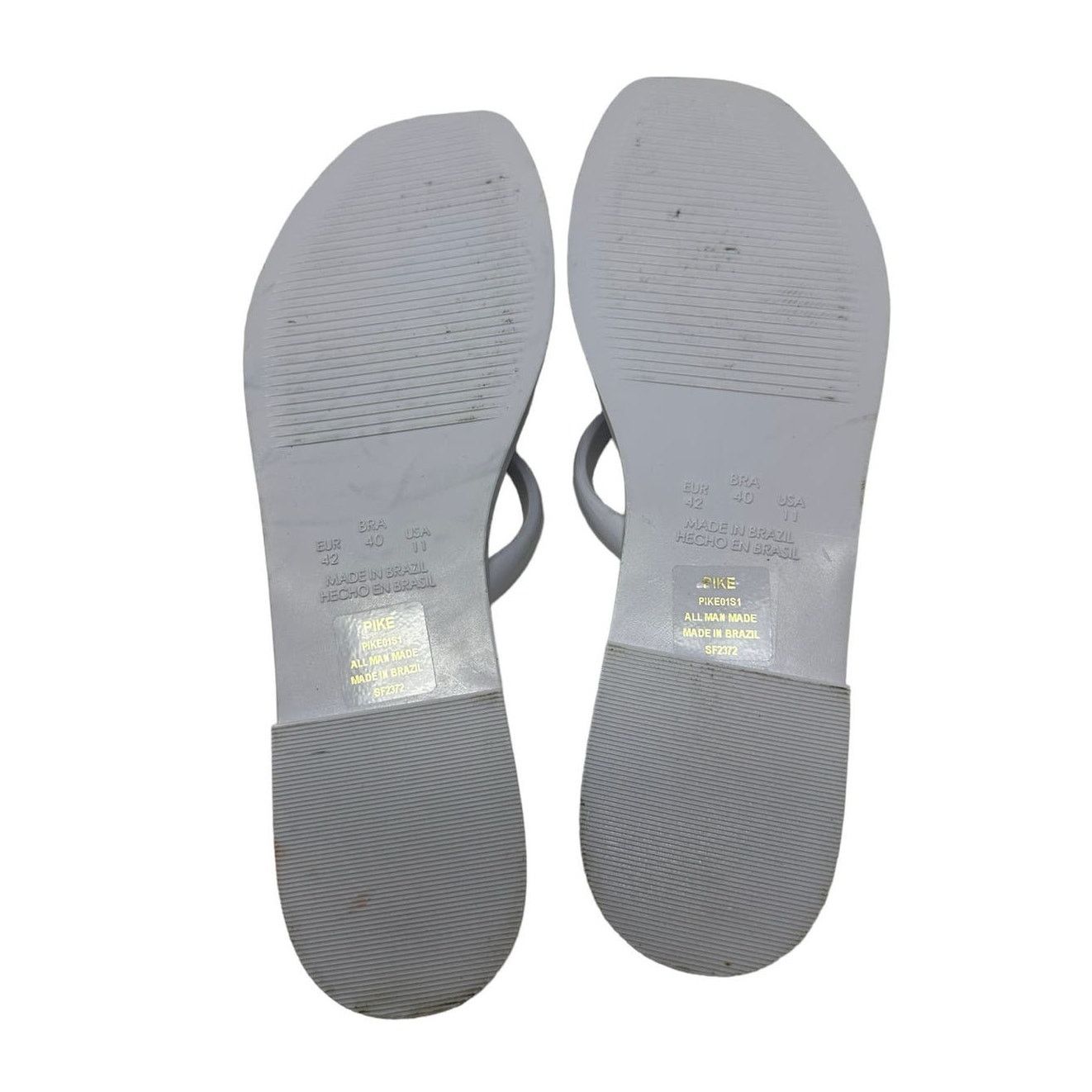 Steve Madden Steve Madden White Double Strap Flat Sandals size 11 Size US 11 / IT 41 - 2 Thumbnail