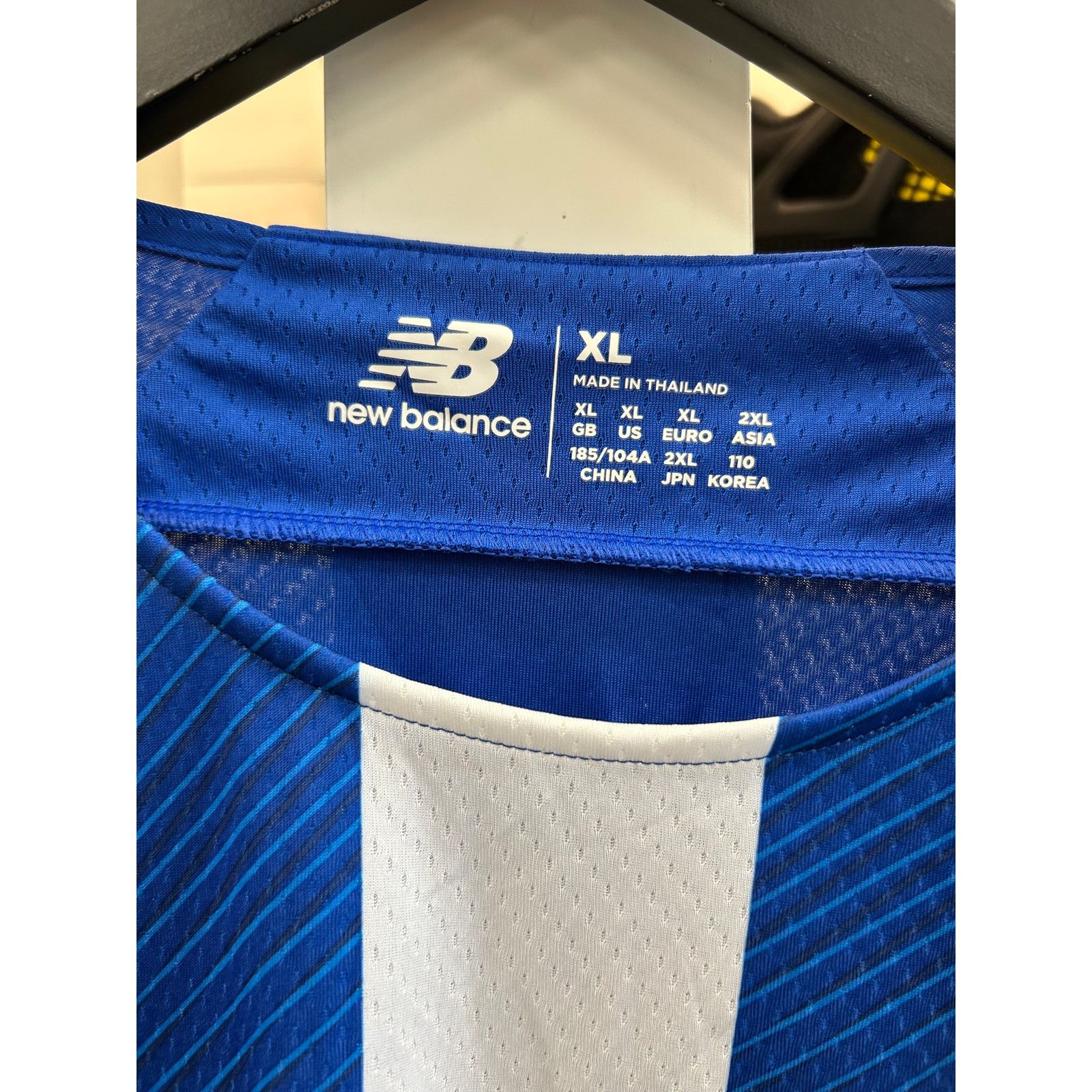 New Balance New Balance FC Porto 2021-22 Home Replica Jersey XL B12 Size US XL / EU 56 / 4 - 4 Thumbnail